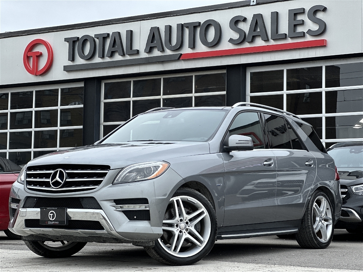 2012 Mercedes-Benz M-Class //AMG | ML550 V8 408HP| ONE OWNER | NO ACCIDENTS