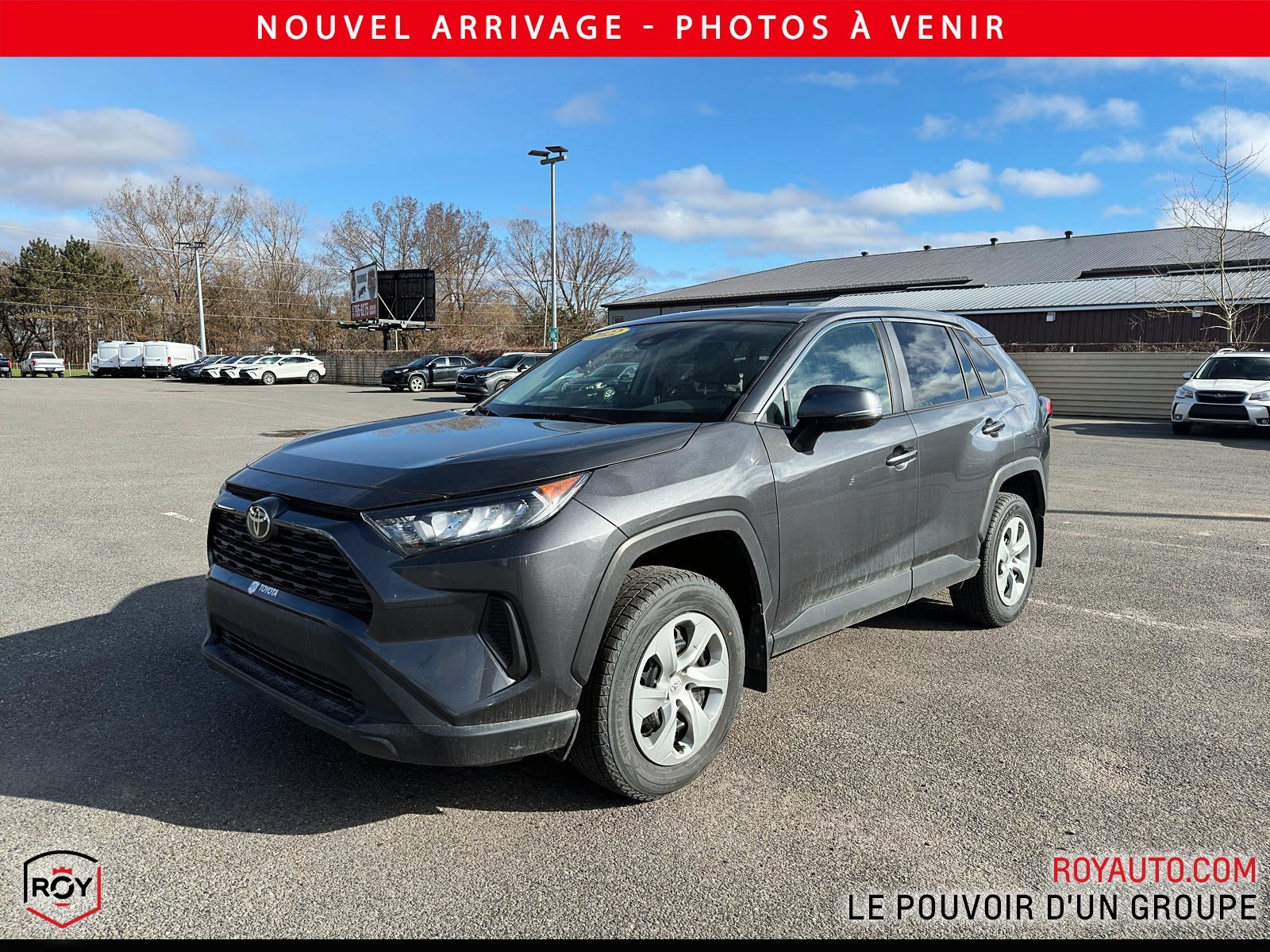 2022 Toyota RAV4 LE FWD | Apple | Android | Angles Morts