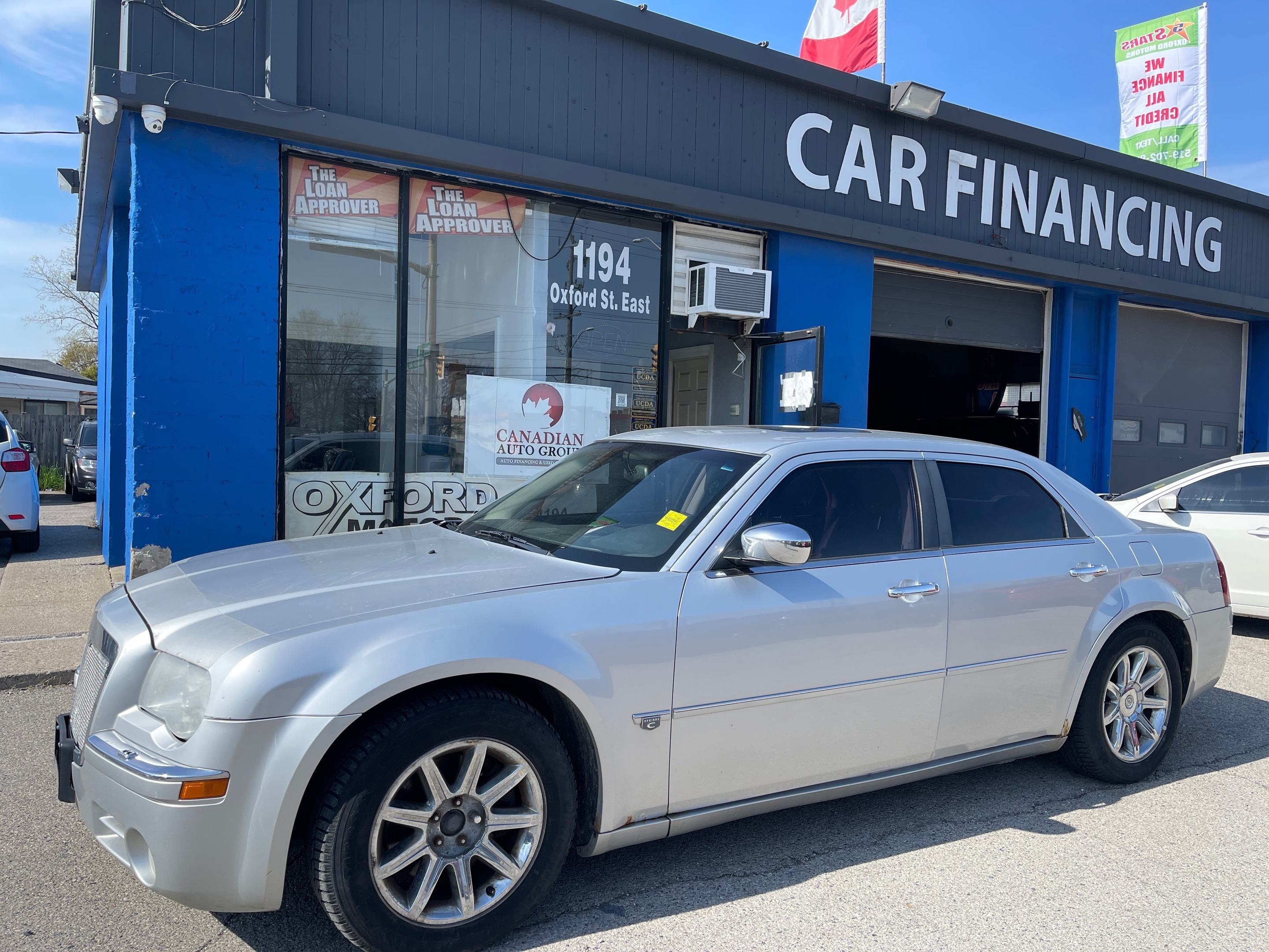 2005 Chrysler 300 LEATHER SUNROOF MUST SEE! WE FINANCE ALL CREDIT!