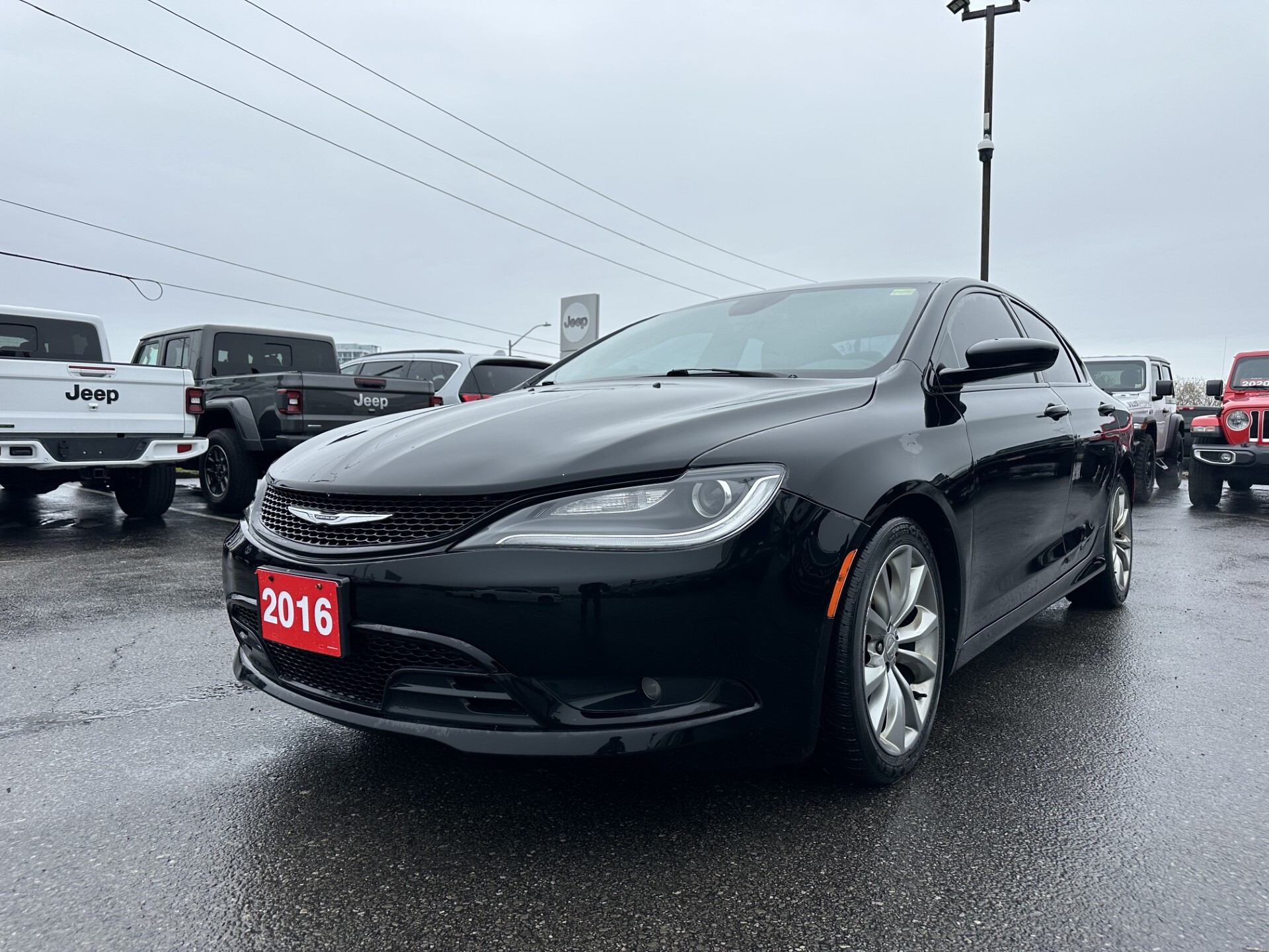 2016 Chrysler 200 S | HEATED LEATHER | REMOTE START | 