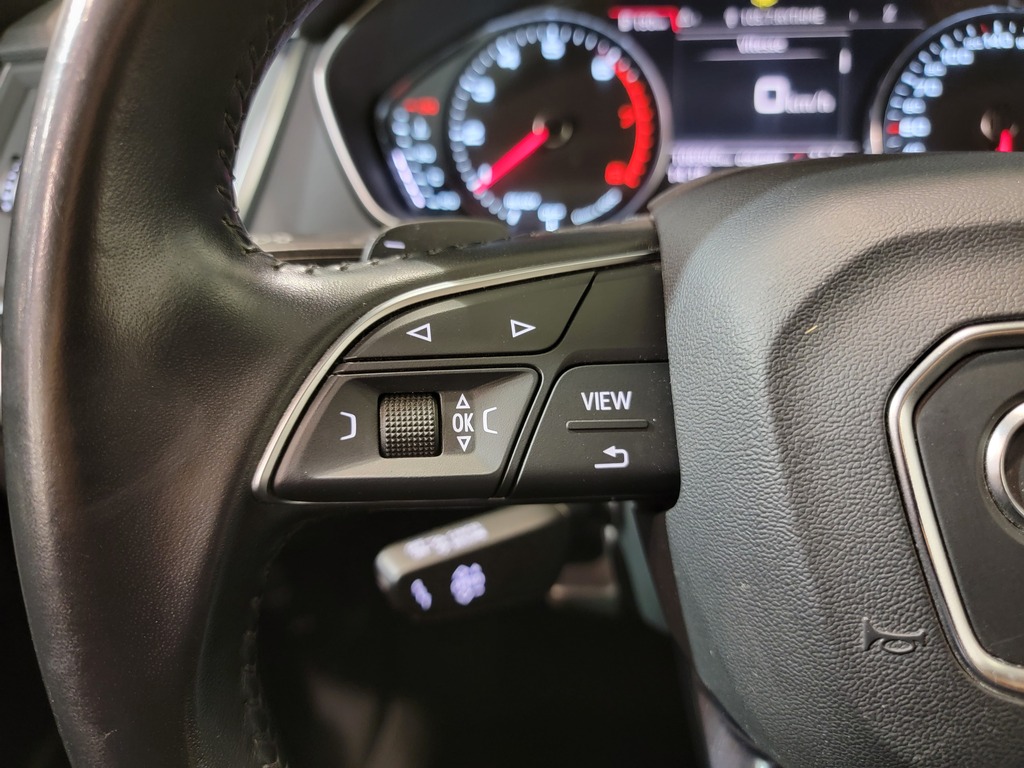 Audi Q5 2020 Air conditioner, Electric mirrors, Power Seats, Electric windows, Speed regulator, Heated seats, Leather interior, Electric lock, Seat memories, Bluetooth, rear-view camera, Steering wheel radio controls