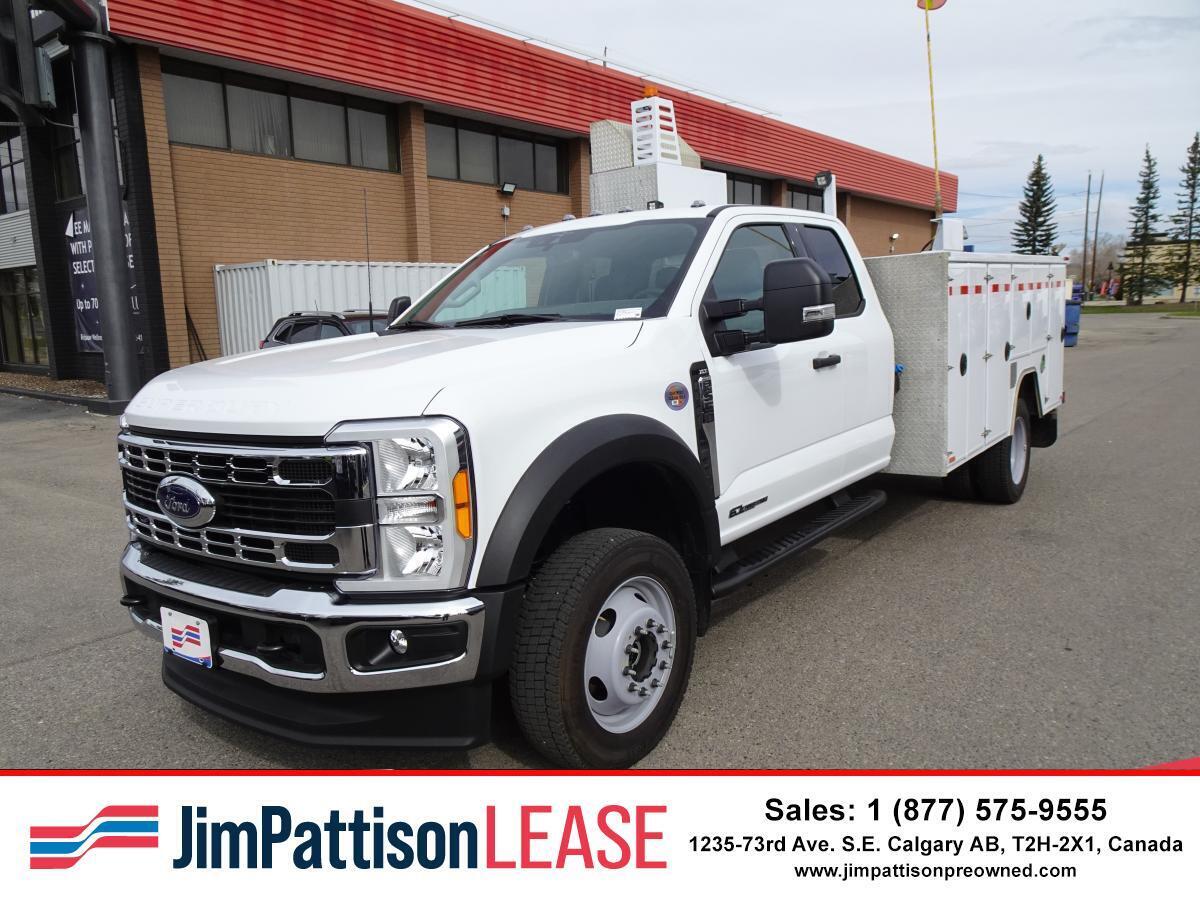 2023 Ford F-550 F-550 SD XLT DRW Extended Cab 4X4 w/Service Body