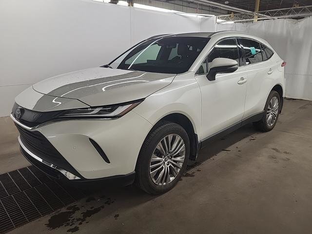 2022 Toyota Venza XLE - Fully Loaded Hybrid Winter Tires and Rims In