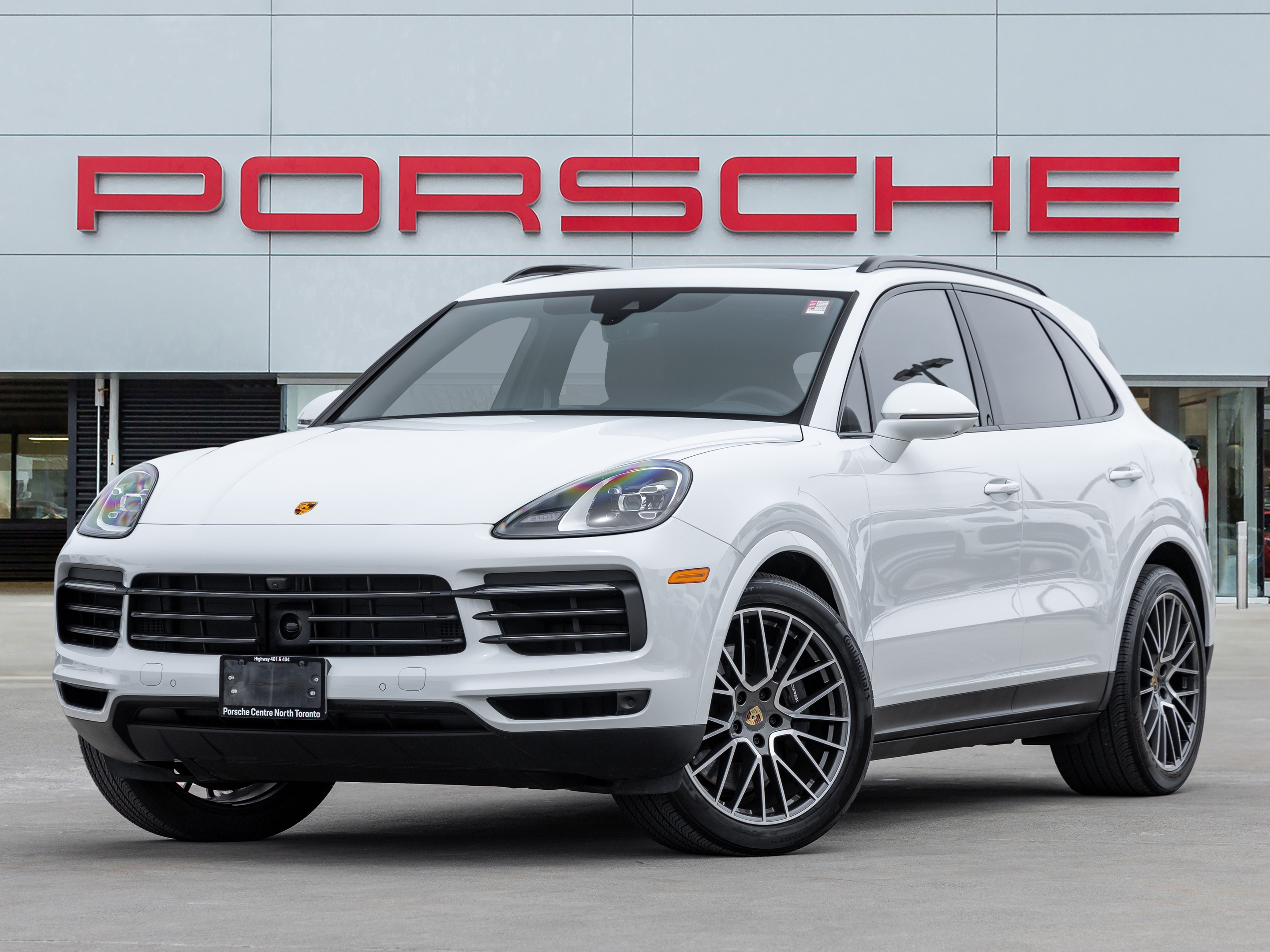 2023 Porsche Cayenne | Winter Tire Package & Extended Warranty Included