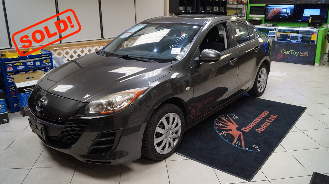 2010 Mazda Mazda3 AUTO! LOADED! ROOF! BT! SAFETY AVAILABLE!