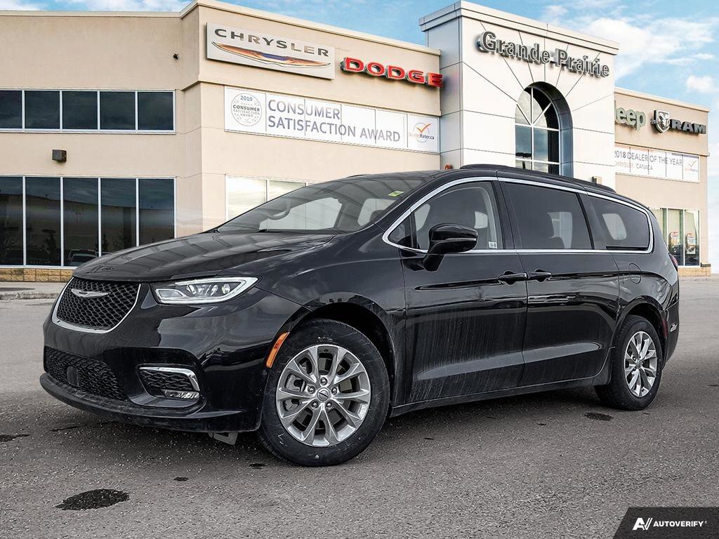 2022 Chrysler Pacifica Touring L | Leather | Amazon Fire TV | Heated Seat