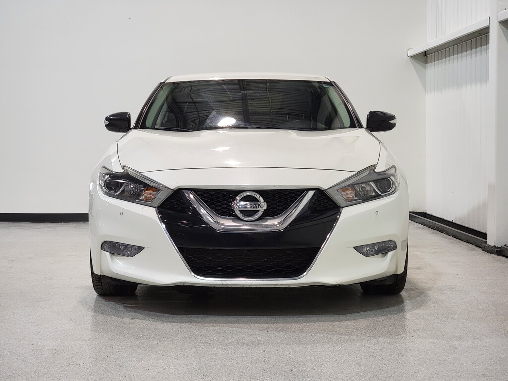 Nissan Maxima 2016 Air conditioner, CD player, Navigation system, Electric mirrors, Power Seats, Electric windows, Heated seats, Leather interior, Electric lock, Speed regulator, Bluetooth, , rear-view camera, Heated steering wheel, Steering wheel radio controls