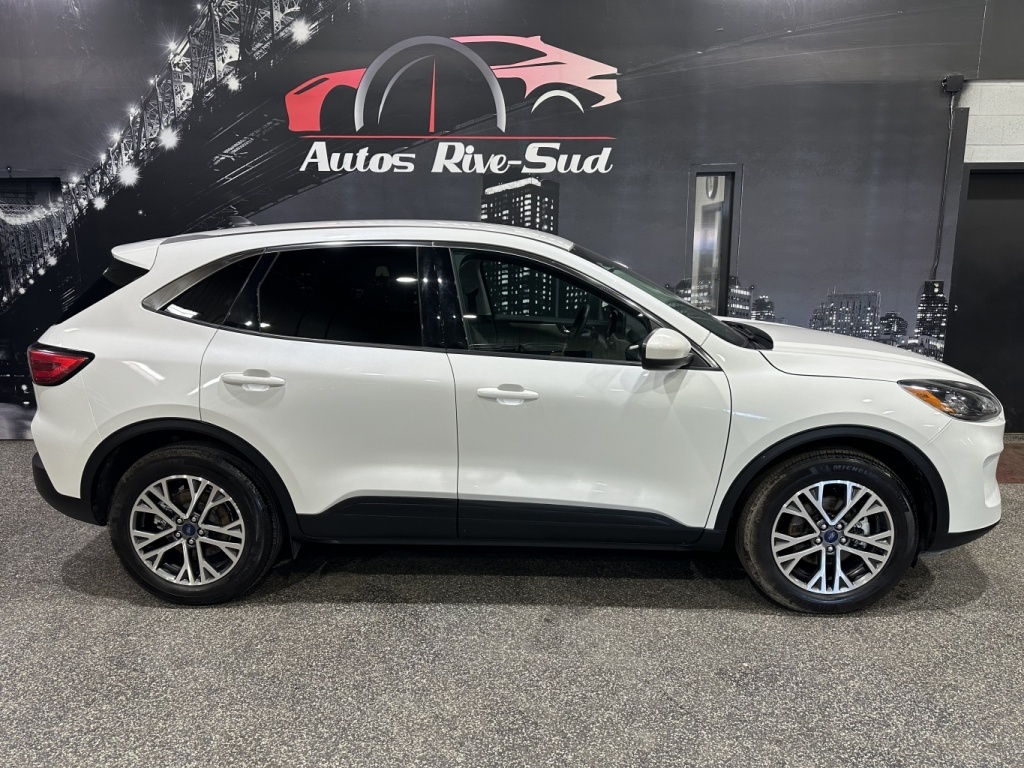 2022 Ford Escape SEL AWD FULL CUIR GPS SEULEMENT 43 700KM 