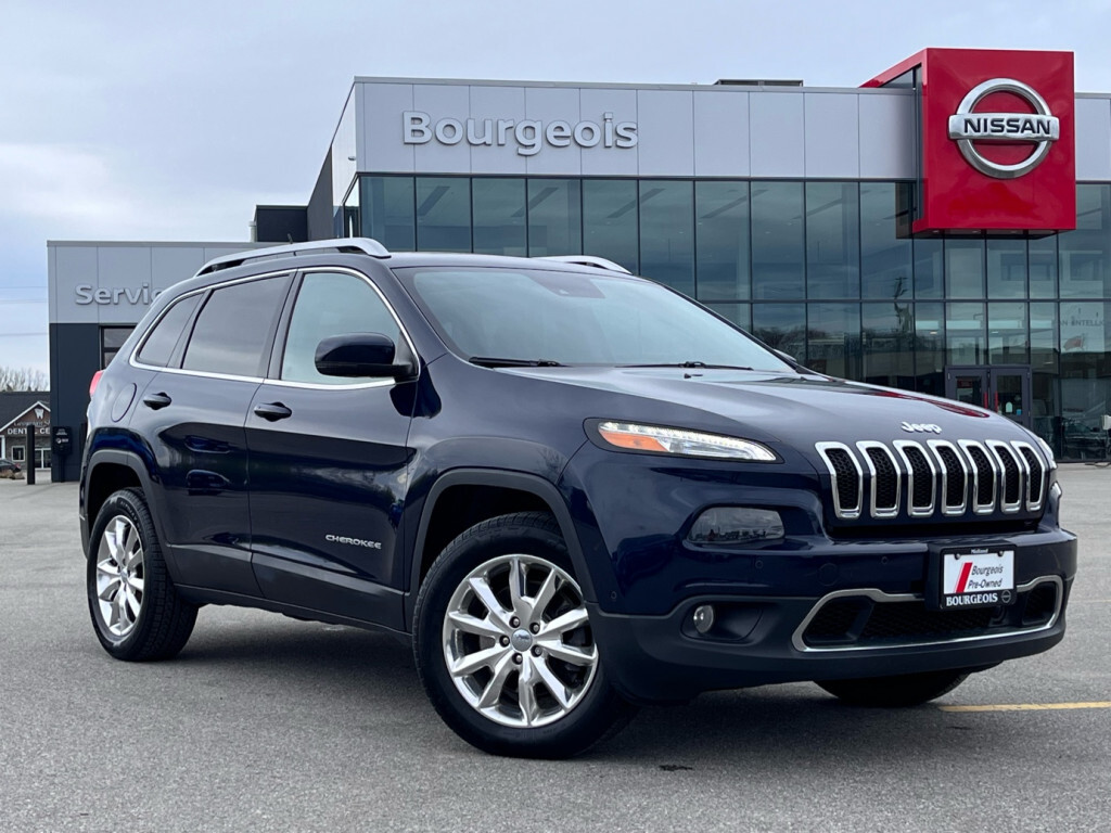 2015 Jeep Cherokee Limited  - Leather Seats -  Bluetooth