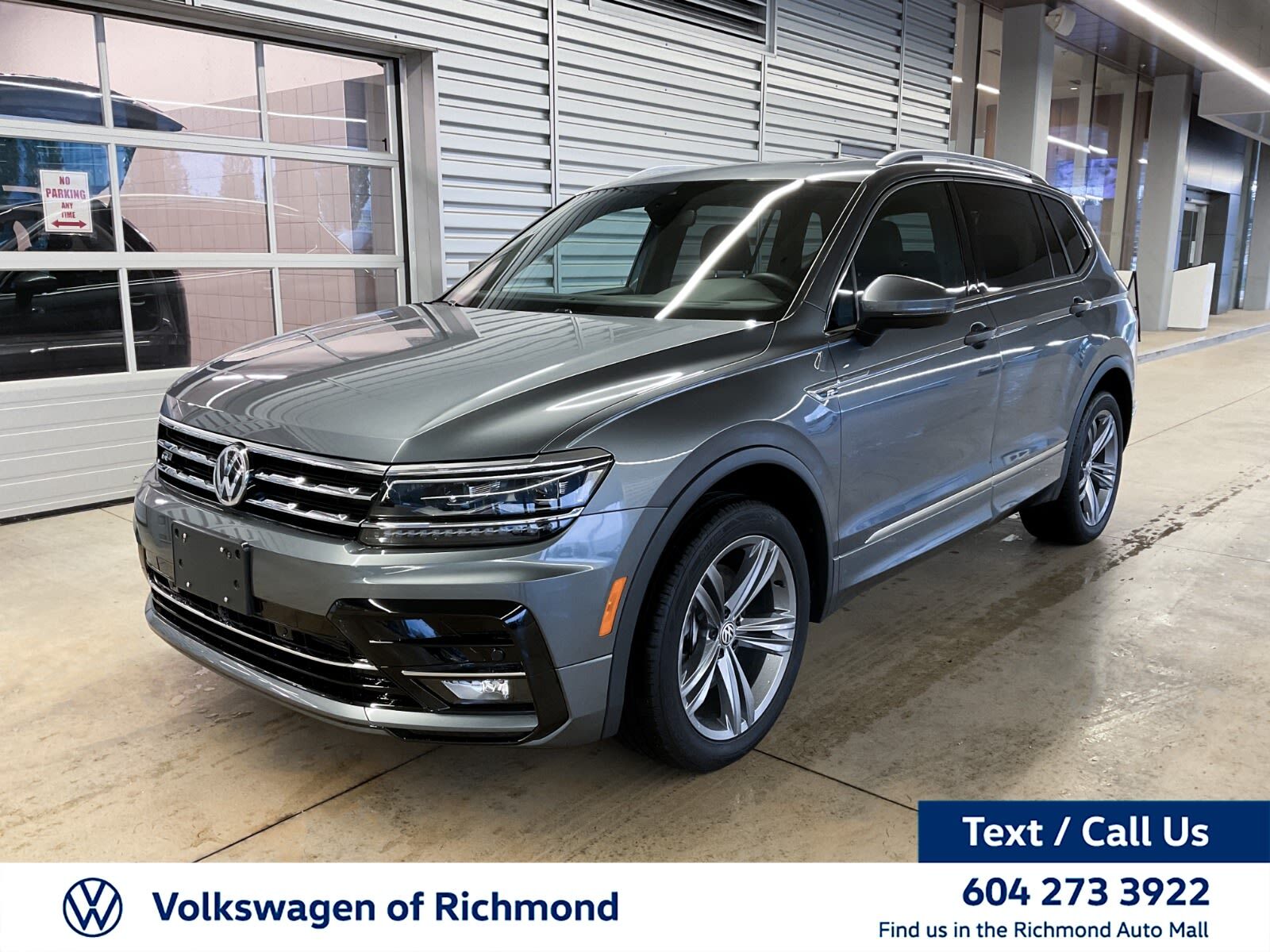 2021 Volkswagen Tiguan Highline | R-Line Package | Panoramic Sunroof | Na