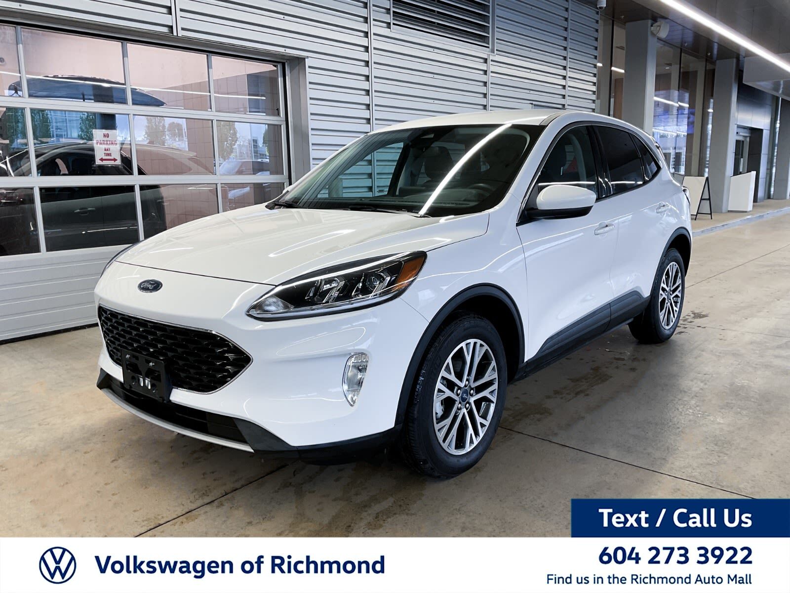 2022 Ford Escape SEL | Navigation | Bluetooth | Heated Seats