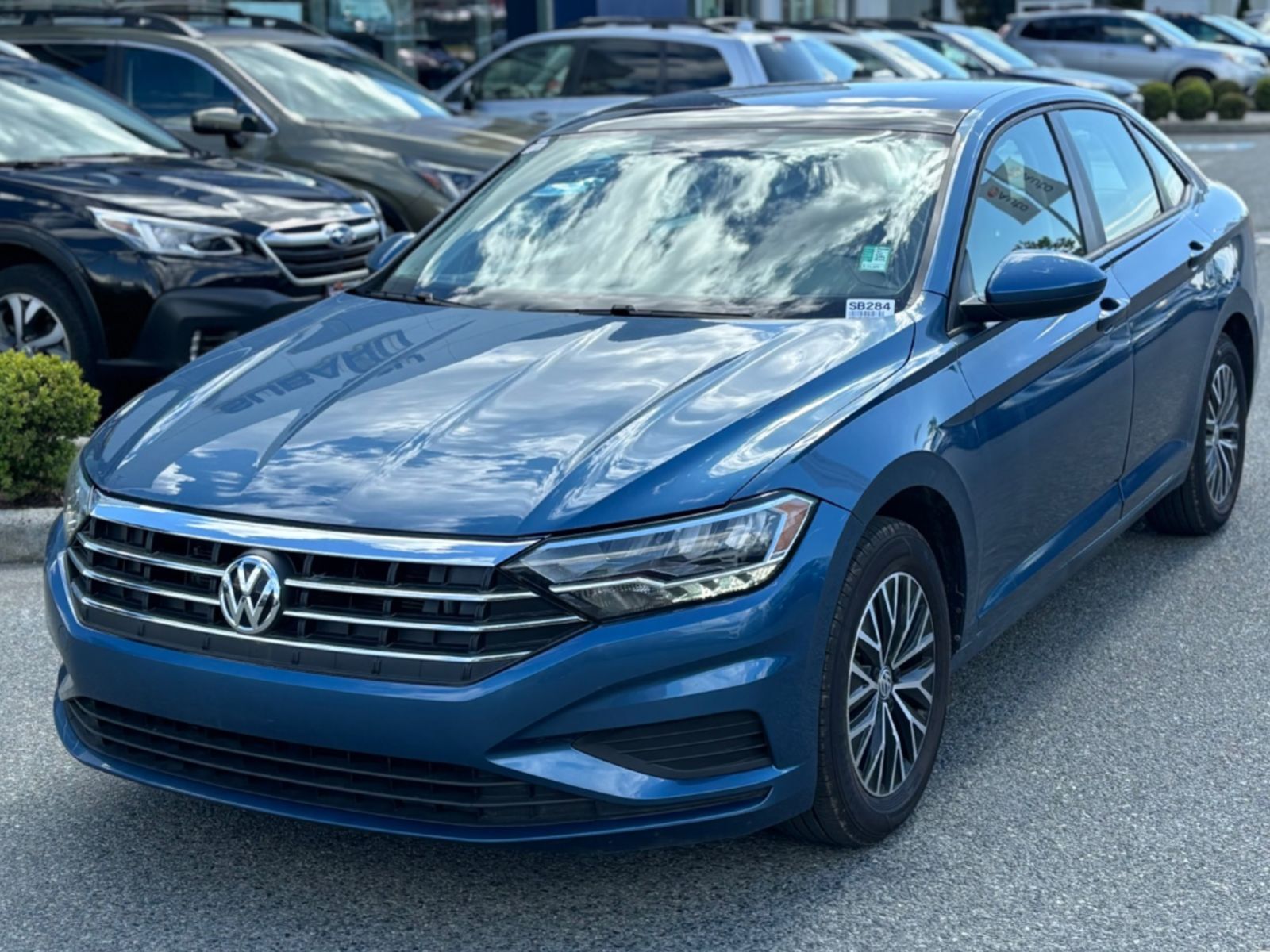 2021 Volkswagen Jetta CLEAN CARFAX | SUNROOF | LOW KMS | LEATHER SEATS |