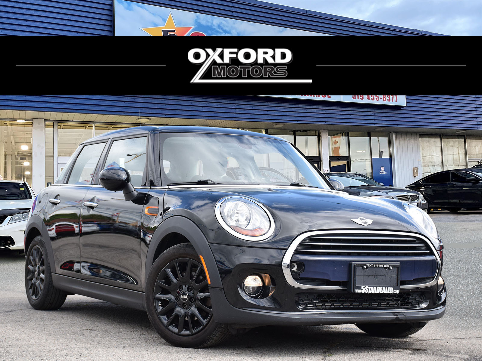 2018 MINI 5 Door LEATHER PANO ROOF H-SEATS! WE FINANCE ALL CREDIT!