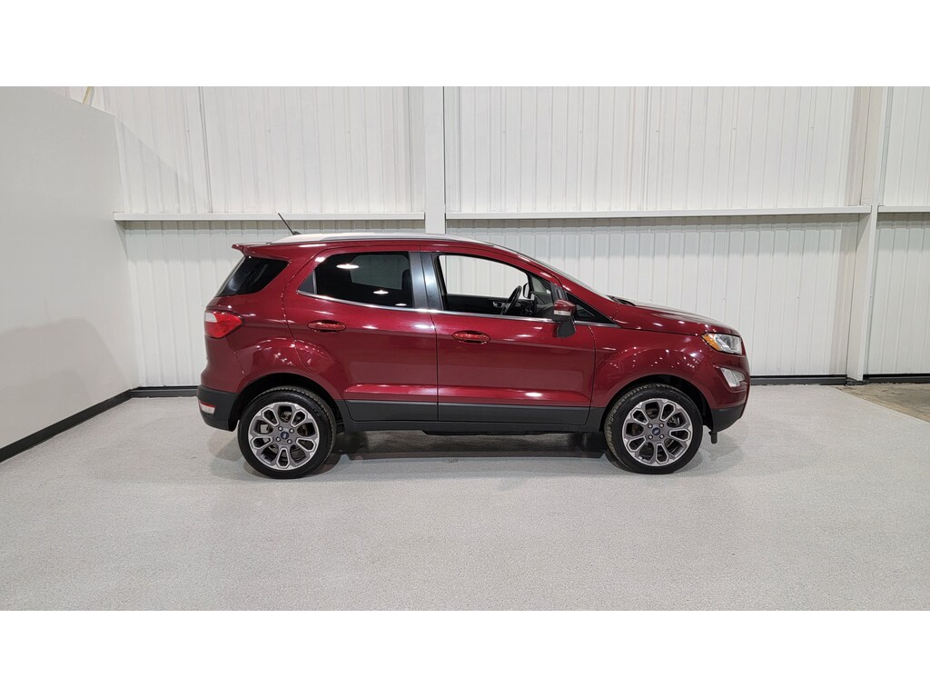 Ford EcoSport 2020 Air conditioner, CD player, Navigation system, Electric mirrors, Power Seats, Electric windows, Speed regulator, Heated mirrors, Heated seats, Electric lock, Sunroof, Bluetooth, , rear-view camera, Heated steering wheel, Steering wheel radio controls