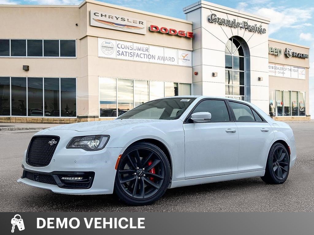 2023 Chrysler 300 300C | Leather | Heated Seats | Remote Start
