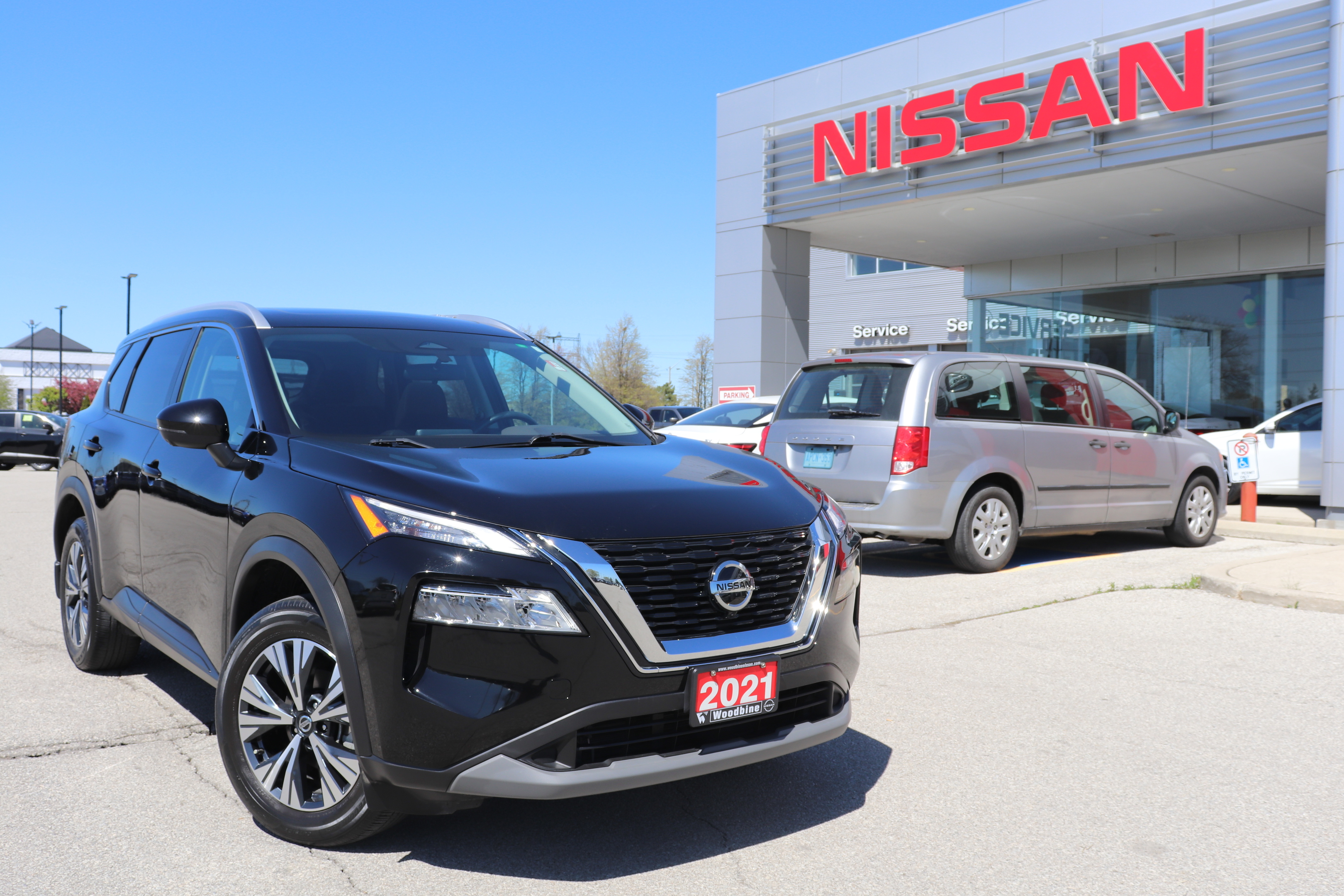 2021 Nissan Rogue SV|OFF LEASE|NO ACCIDENTS|DEALER SERVICED|LOW KMS!