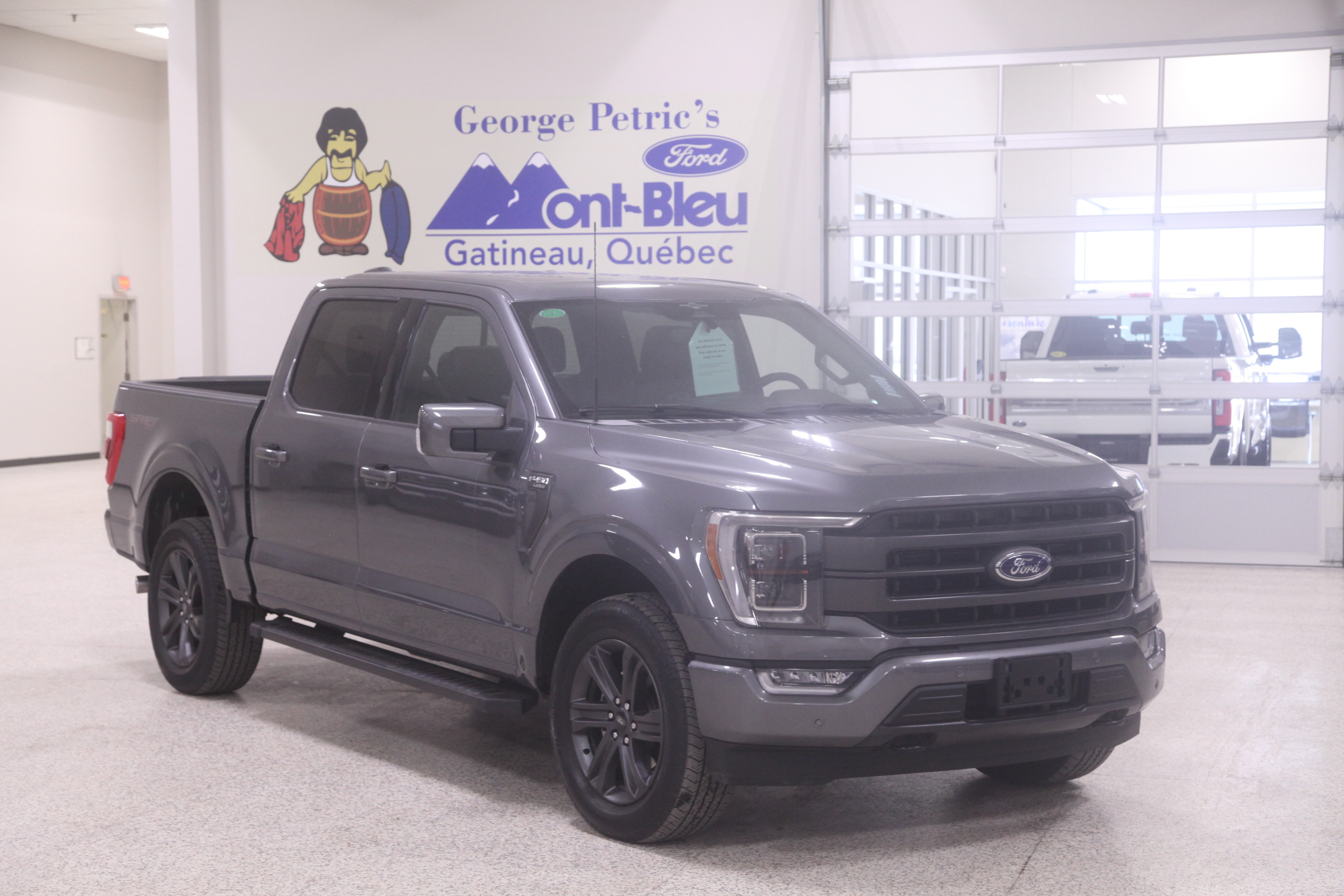 2023 Ford F-150 LARIAT 4WD SC 5.5' BX/NAV/FORD CO-PILOT360 ASSIST