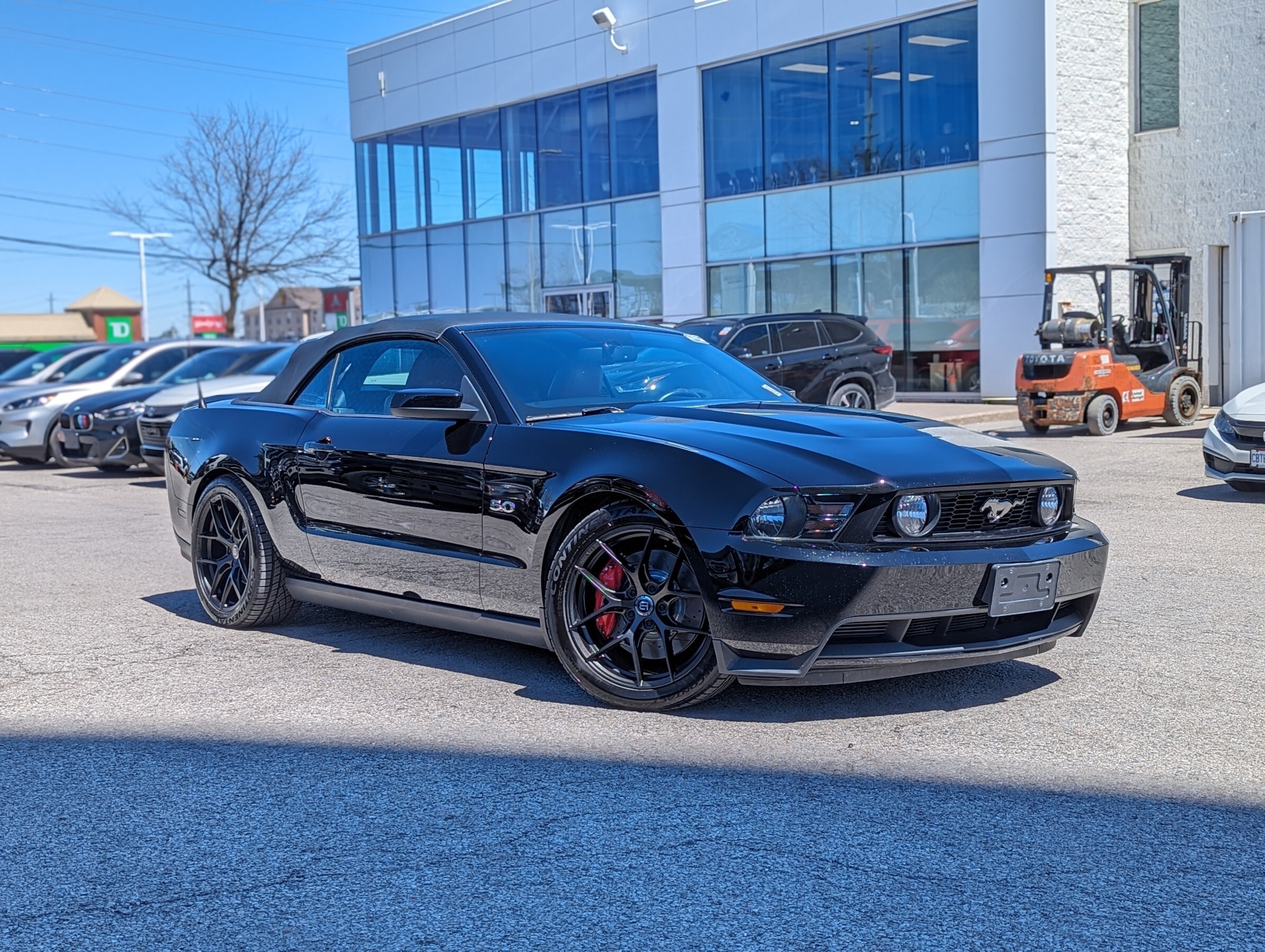 2011 Ford Mustang GT 5.0L V8 | 6-SPEED MANUAL | HEATED BUCKET SEATS