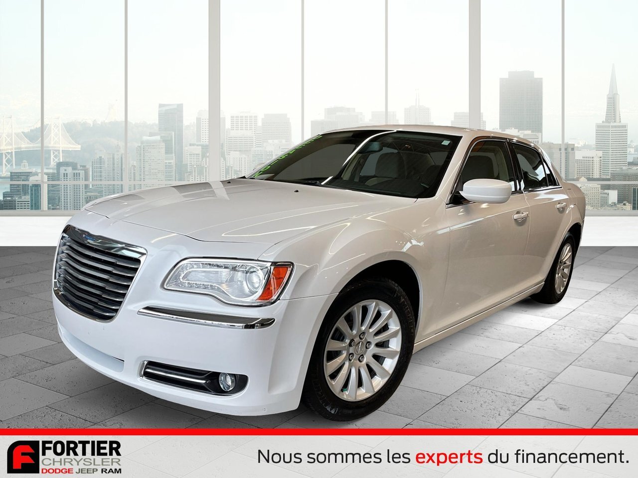2014 Chrysler 300 Touring UCONNECT 8.4 + AUTO + LOW MILLAGE / UCONNE