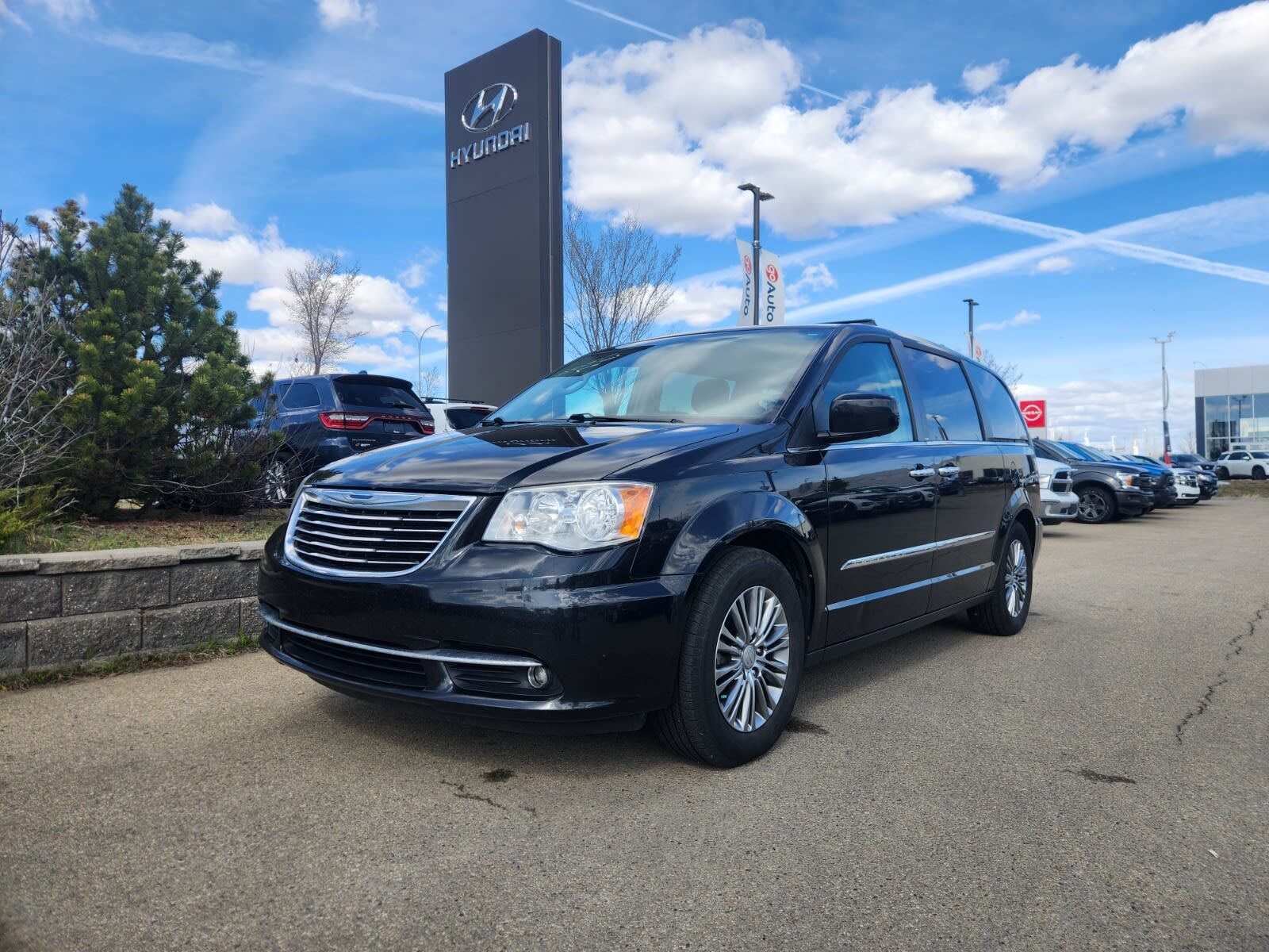 2014 Chrysler Town & Country TOURING-L/PLUS/LEATHER/NAV/PUSHBUTTONSTART/HEATEDS