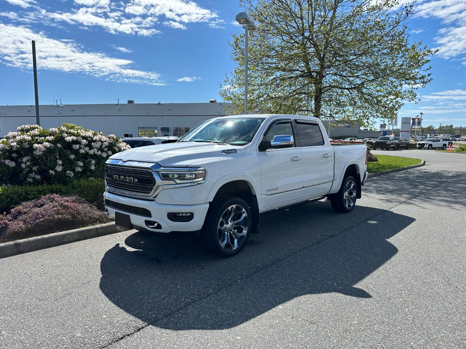 2021 Ram 1500 LIMITED; AUTOMATIC, PANORAMIC SUNROOF, 4WD, HEATED
