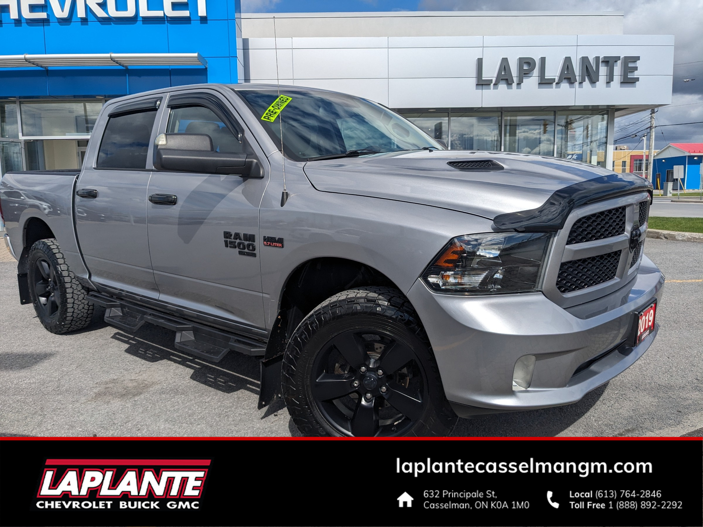 2019 Ram 1500 Classic ST Bucket Seat with Console