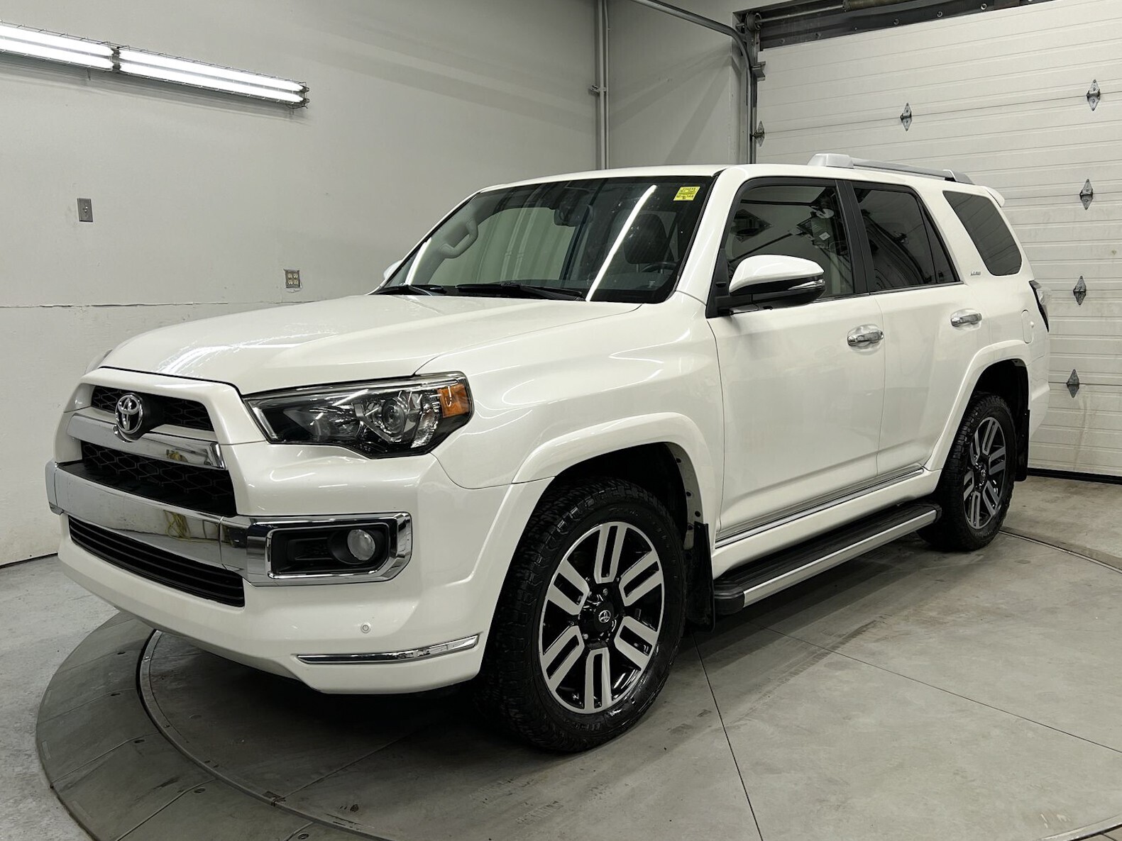 2015 Toyota 4Runner LIMITED 4x4 | SUNROOF | LEATHER | NAV | LOW KMS!
