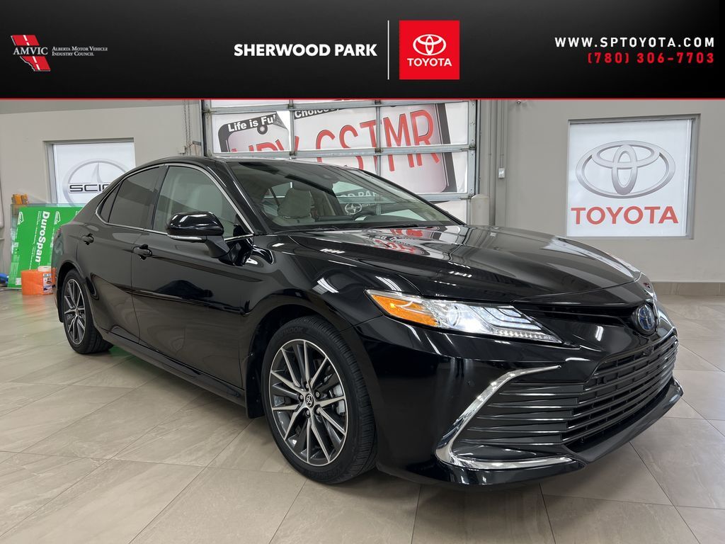 2022 Toyota Camry Hybrid XLE *****Month End Special*****