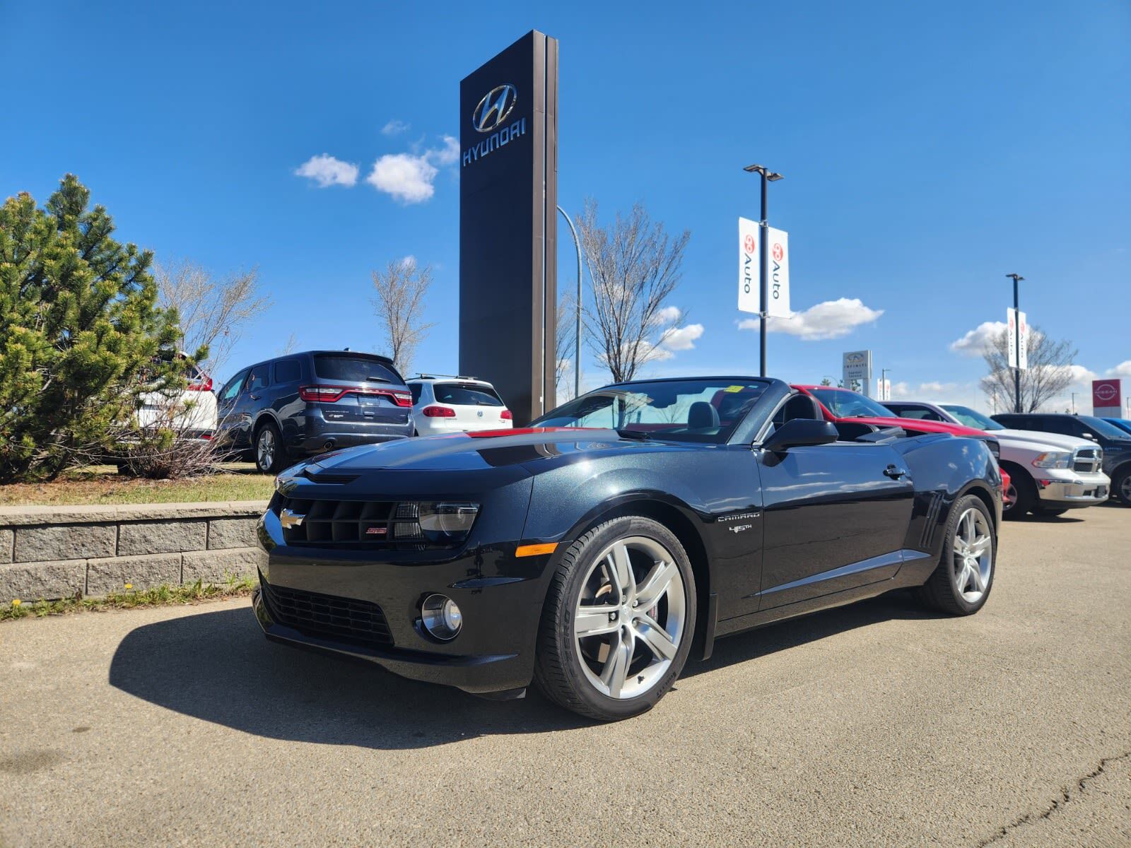 2012 Chevrolet Camaro 2SS/CONVERTIBLE/AUTO/LEATHER/NAV/BACKUPCAM/LOWKMS