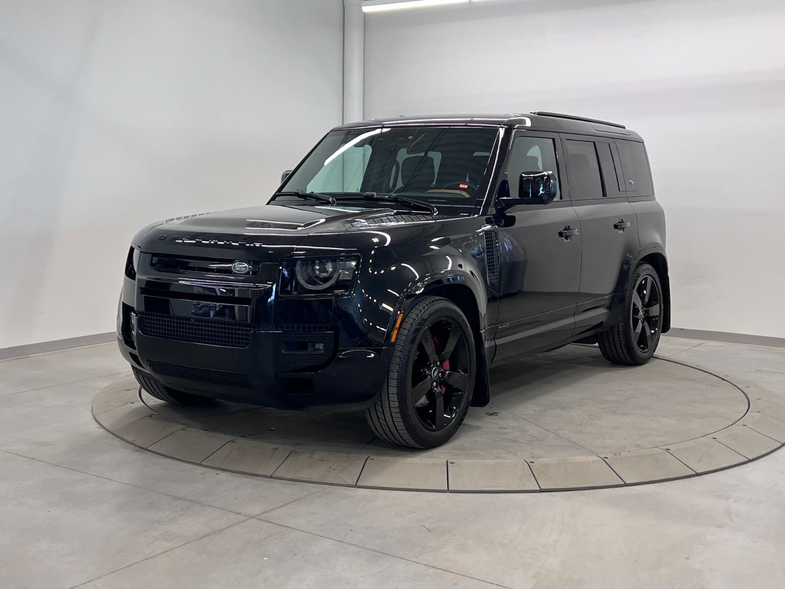 2022 Land Rover Defender CERTIFIED PRE OWNED RATES AS LOW AS 5.99%