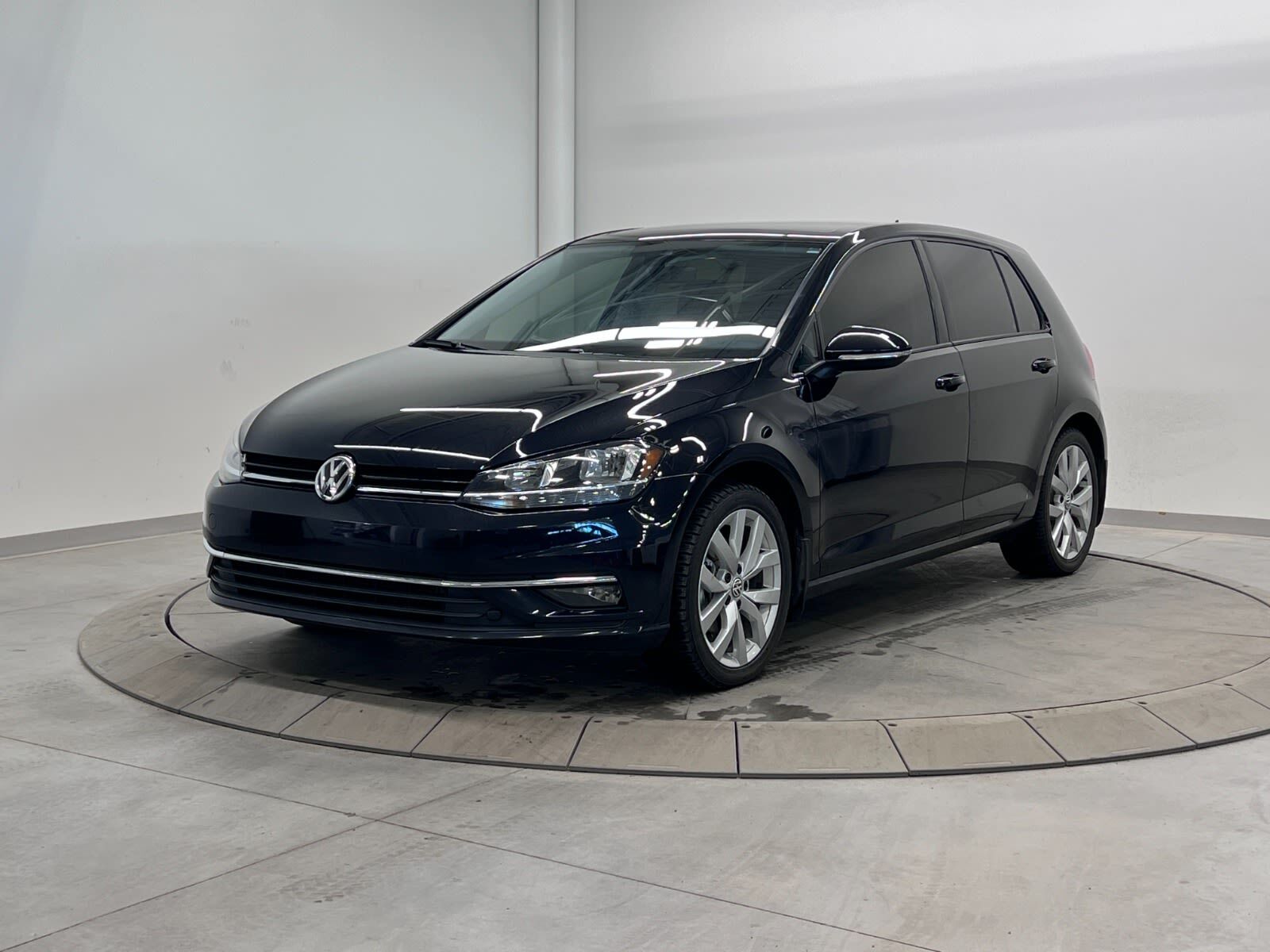 2021 Volkswagen Golf | No Accidents | Highline | Two Sets of Wheels and