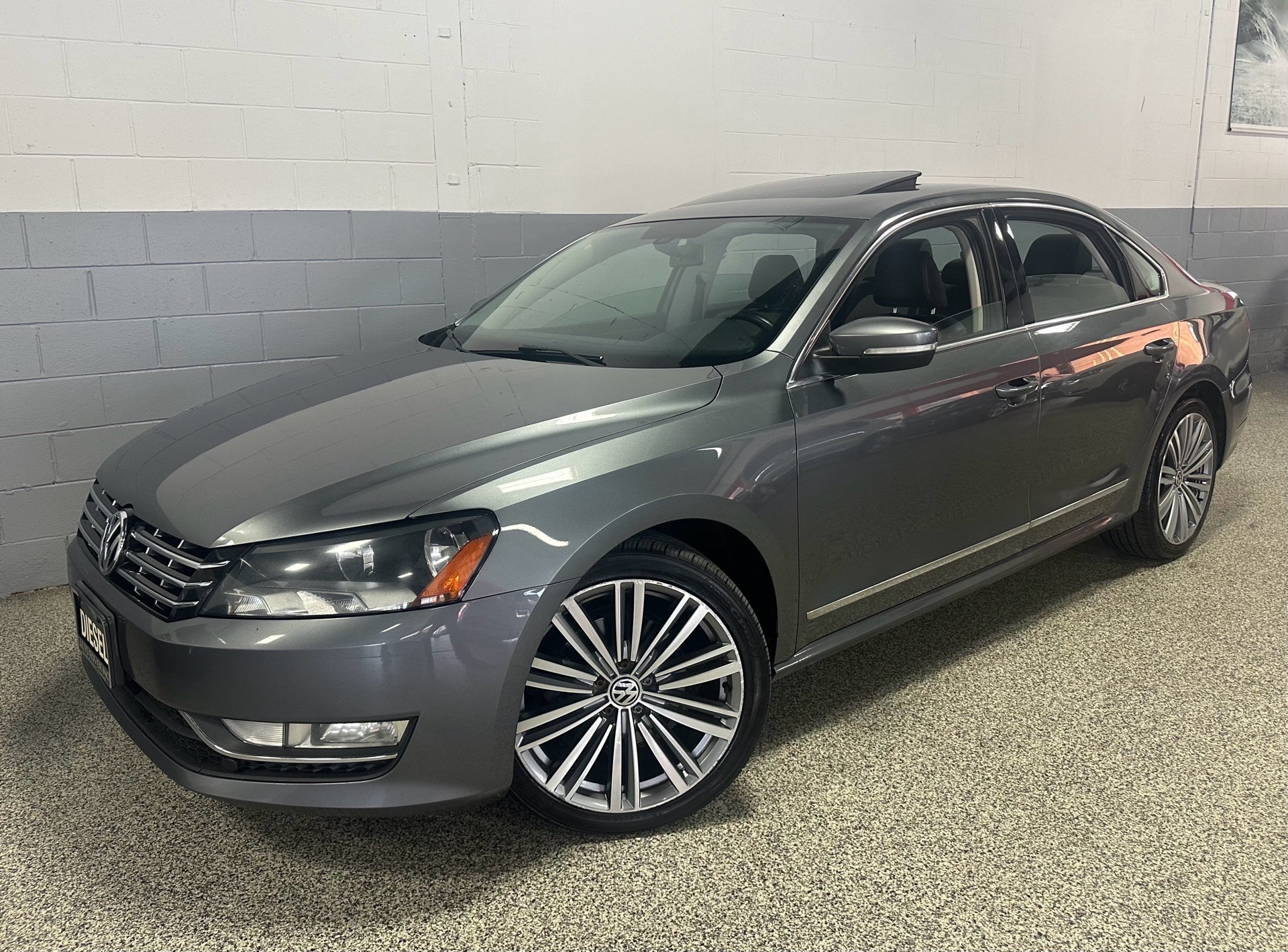 2015 Volkswagen Passat TWO TONE LEATHER/1 OWNER/NO ACCIDENTS/REARVIEW CAM