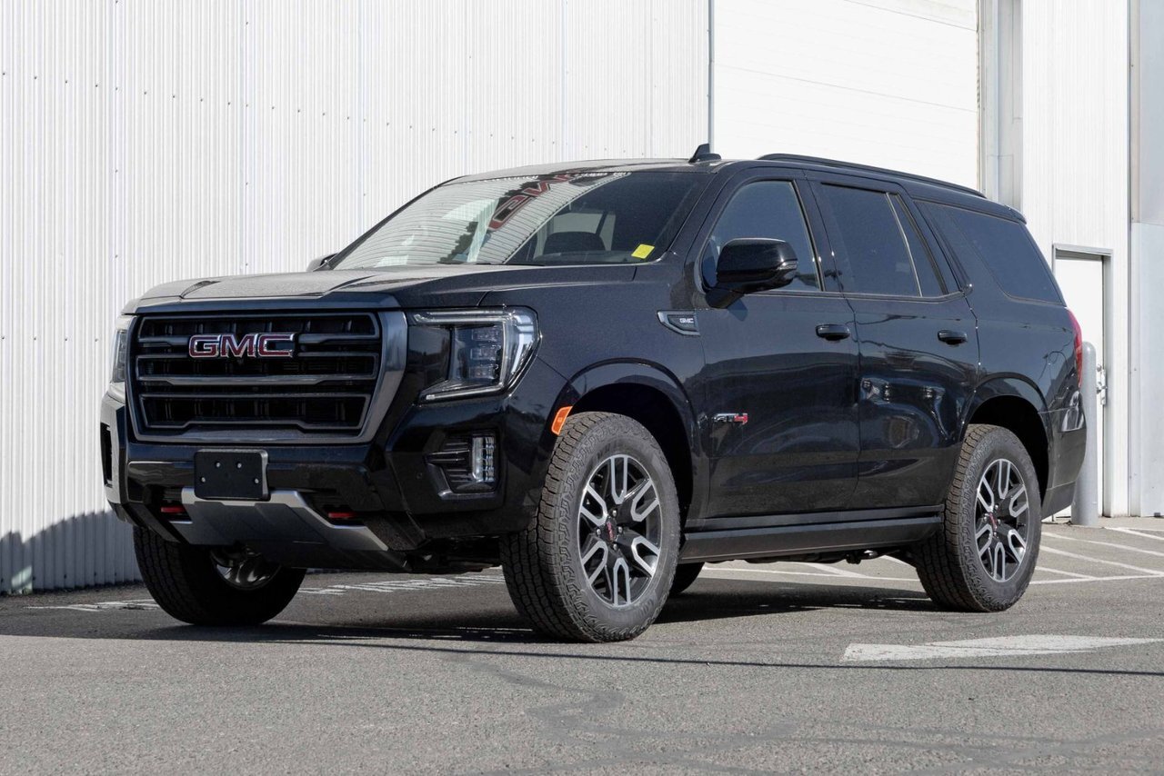 2024 GMC Yukon AT4 Available for 4.49% up to 72 Months! / 