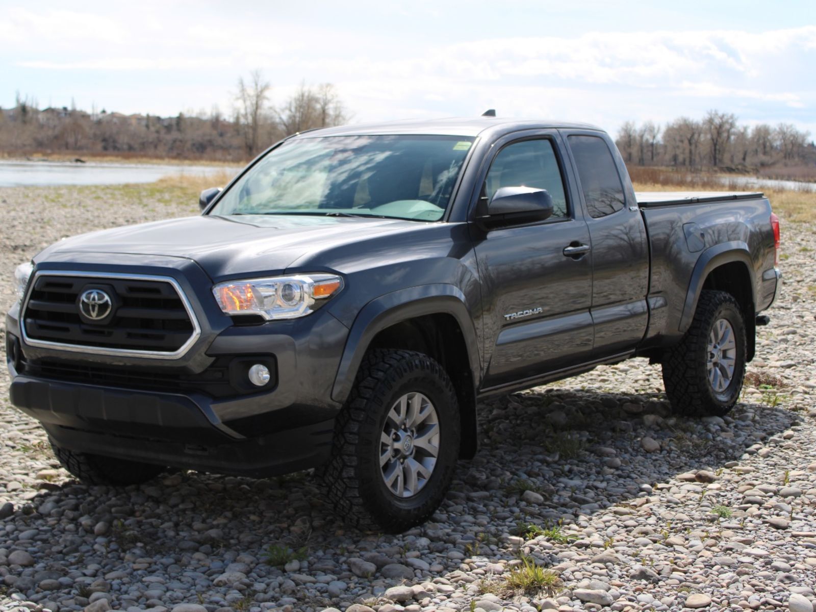 2019 Toyota Tacoma 4x4 Access Cab V6 - CLEAN CARFAX - ONE OWNER -