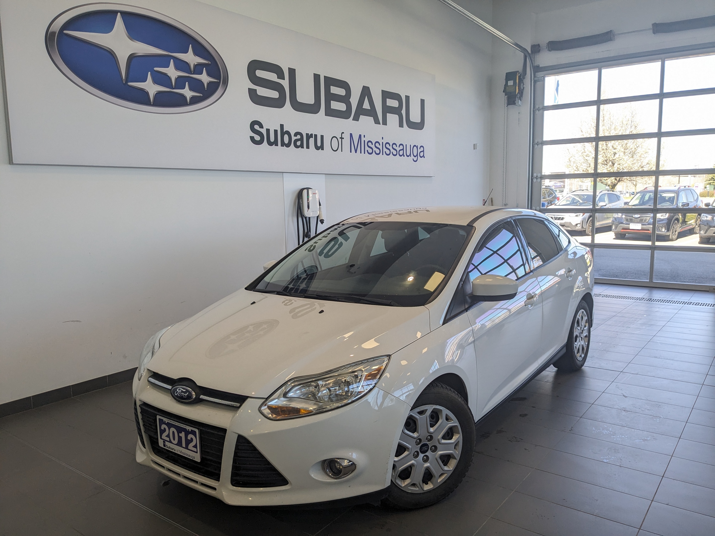 2012 Ford Focus SE | CLEAN CARFAX | LOW KM | WINTER TIRES INCLUDED
