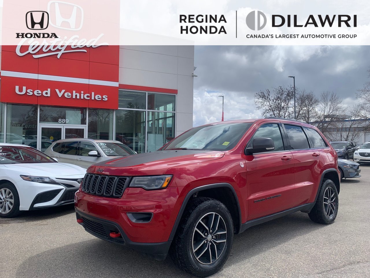 2017 Jeep Grand Cherokee Trailhawk Well Equipped! / 