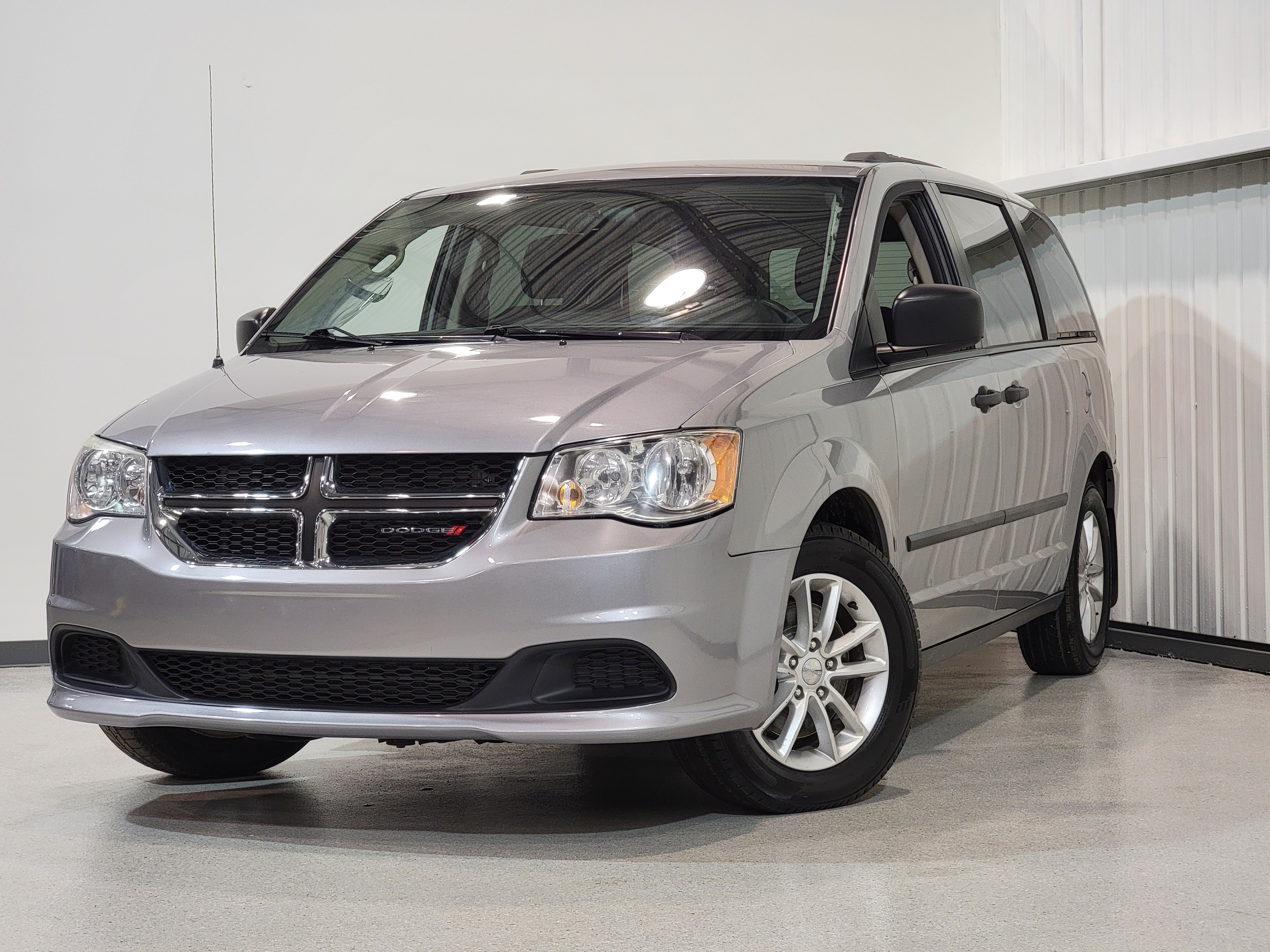 2017 Dodge Grand Caravan STOW AND GO, JANTES, 7 PASSAGERS
