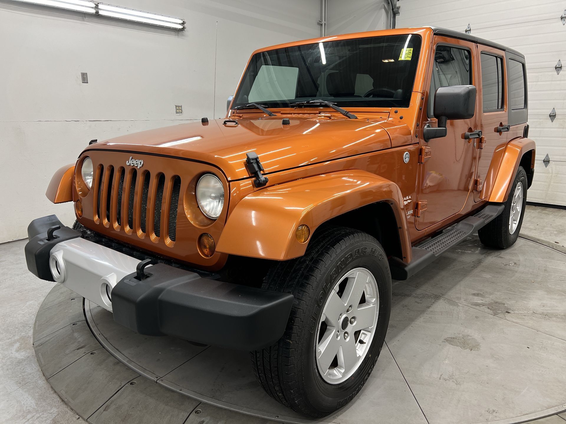2011 Jeep WRANGLER UNLIMITED SAHARA 4x4 V6 | HARD TOP |LOW KMS! |PWR GROUP |A/C