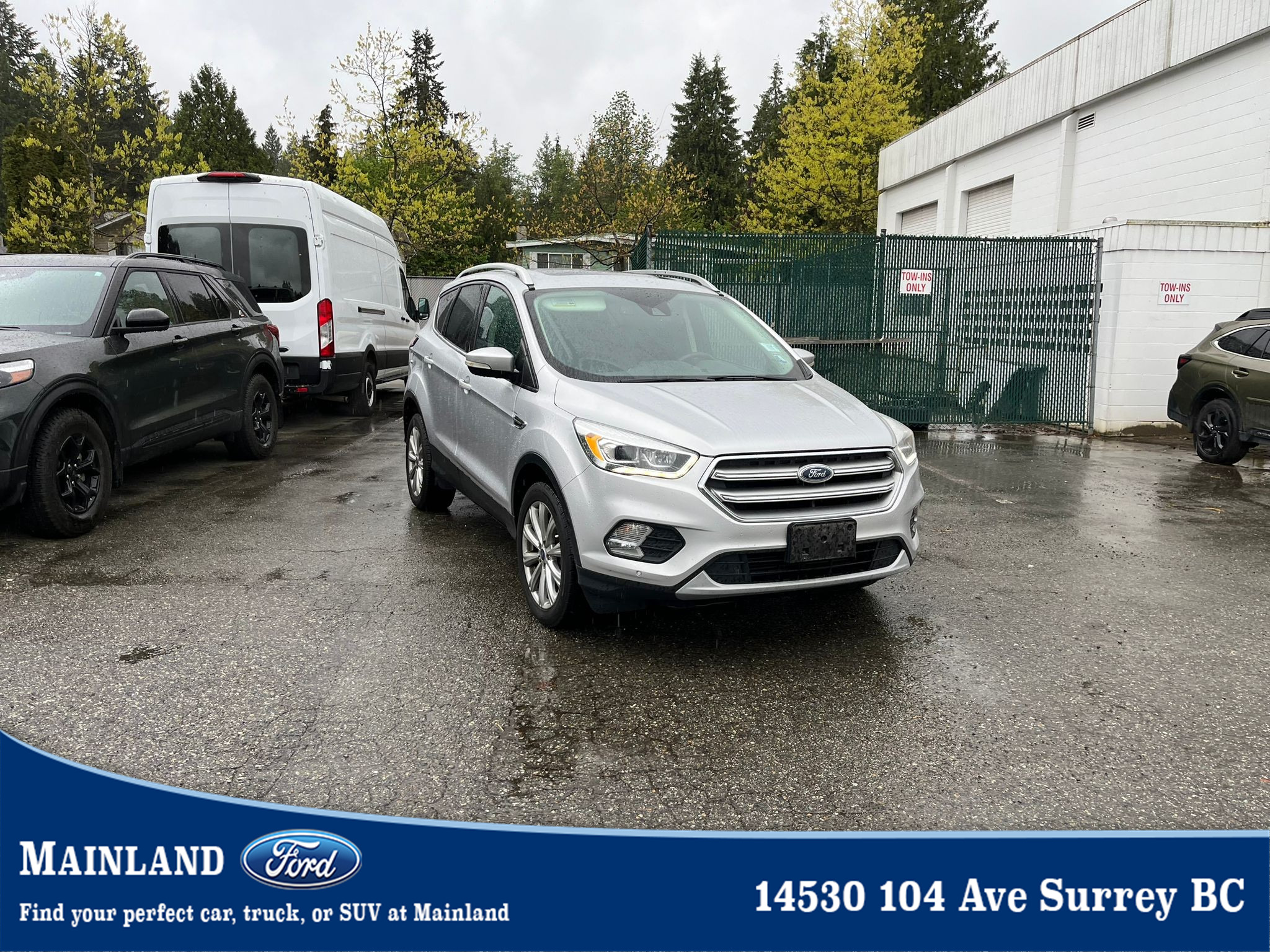 2017 Ford Escape Titanium CANADIAN TOURING PACKAGE | 4X4 | MOONROOF