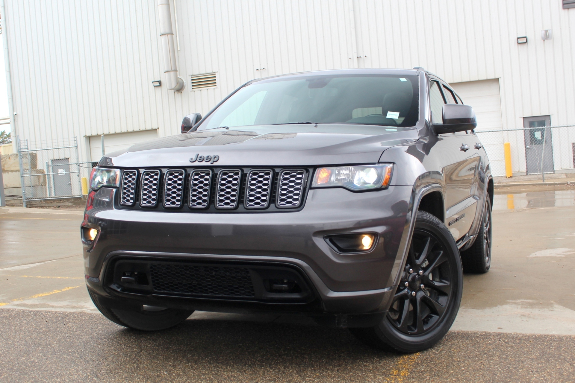 2019 Jeep Grand Cherokee Altitude - 4x4  - NAVIGATION - LEATHER/SUEDE SEATS