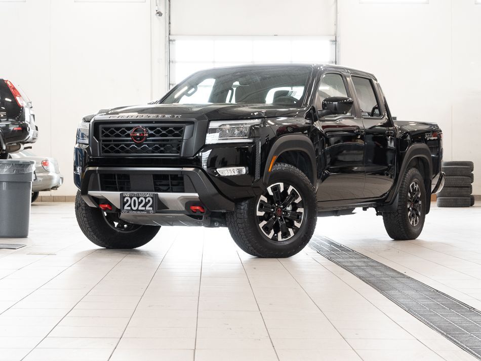 2022 Nissan Frontier PRO-4X Luxury Package Crew Cab 4X4