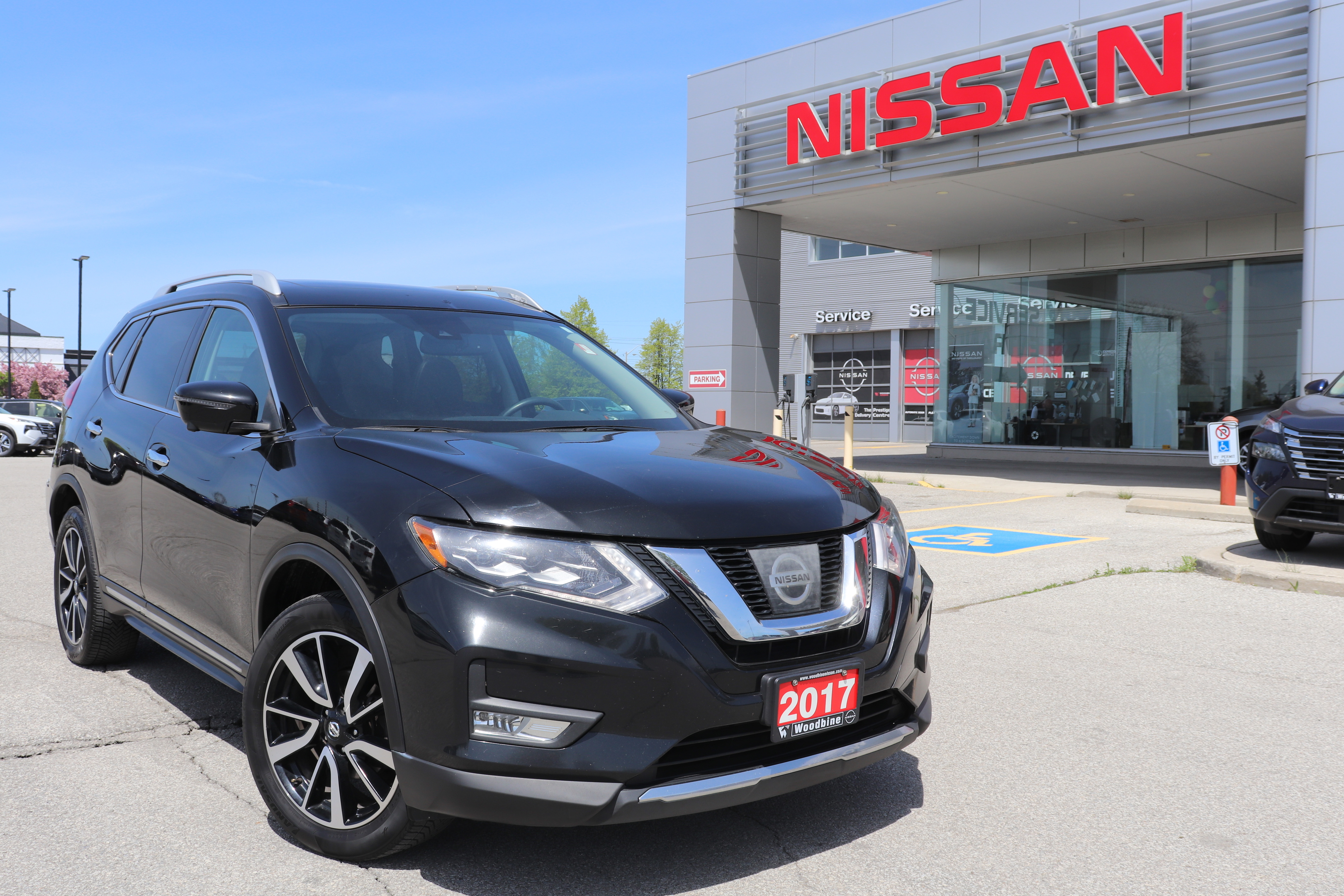 2017 Nissan Rogue SL AWD|NO ACCIDENTS|DEALER MAINTAINED|NAVI|LEATHER