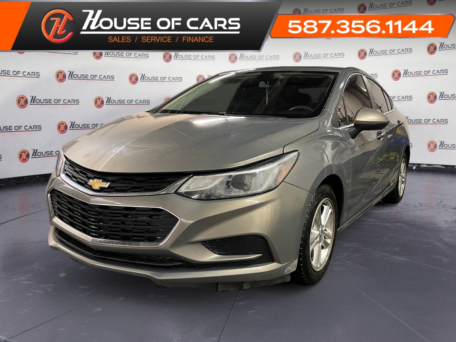 2018 Chevrolet Cruze LT w/ Back Up Cam / Heated Seats / Winter Tires