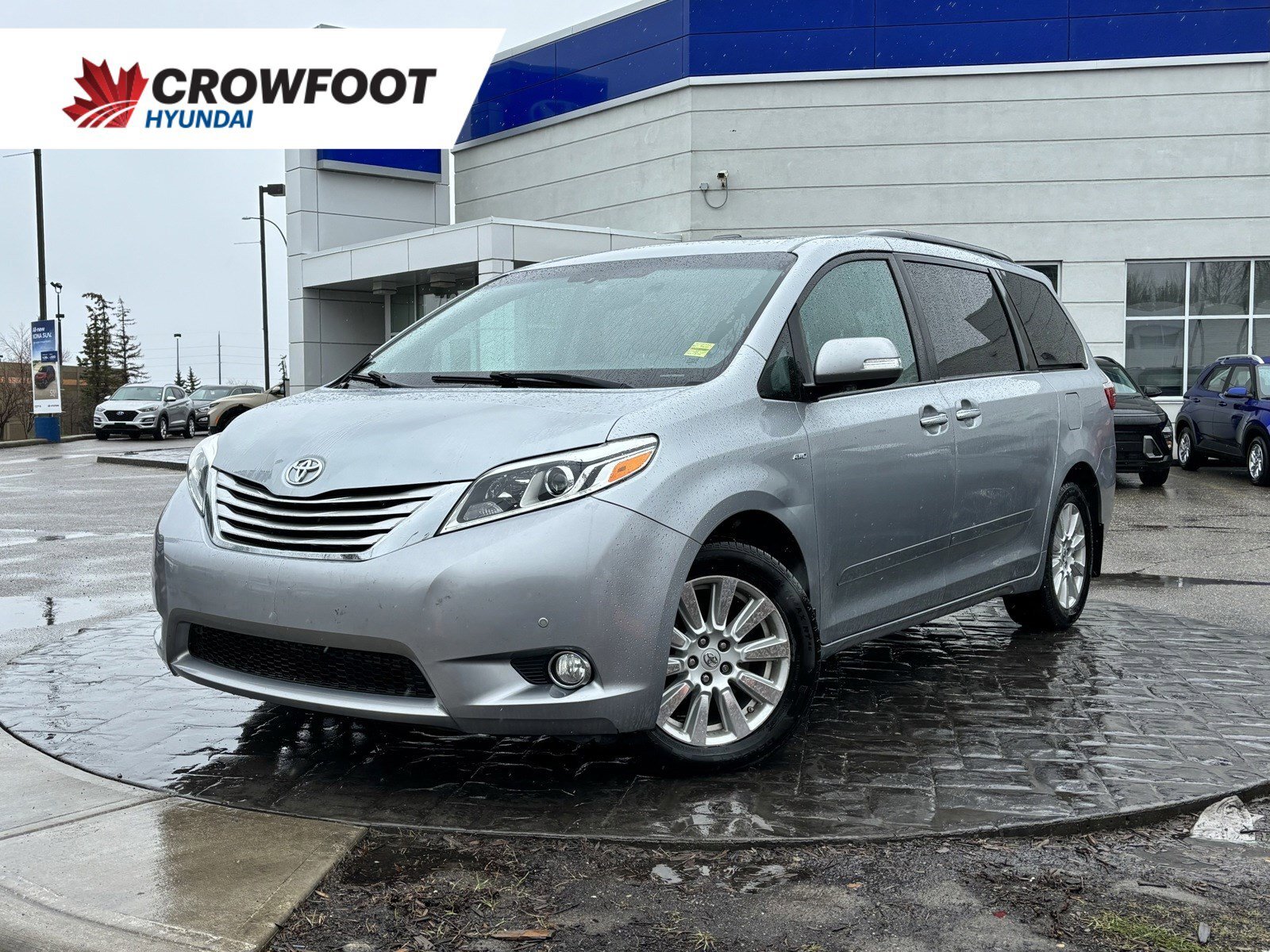2017 Toyota Sienna XLE - 4WD, 7-Passenger, No Accidents, One Owner, L