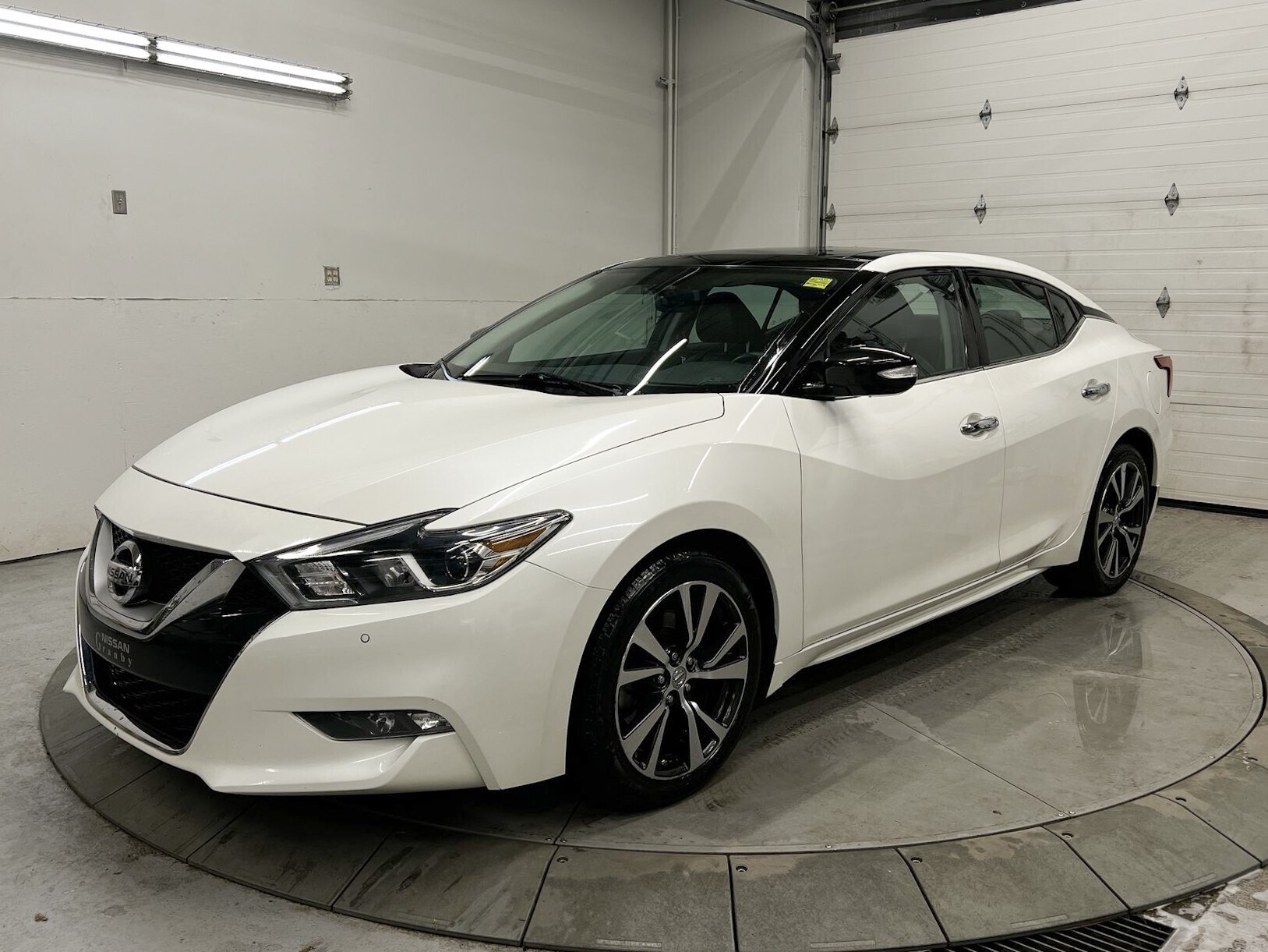 2016 Nissan Maxima SL | PANO ROOF | LEATHER | NAV | BLIND SPOT | BOSE