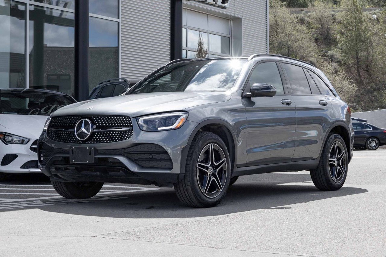 2022 Mercedes-Benz GLC300 4MATIC SUV Premium Package, Night Package, Tech Pa