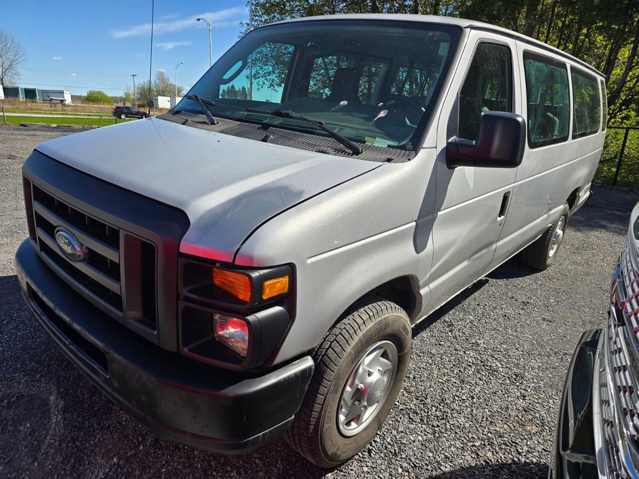 2011 Ford Econoline 14 passagers SEULEMENT 083419KM 