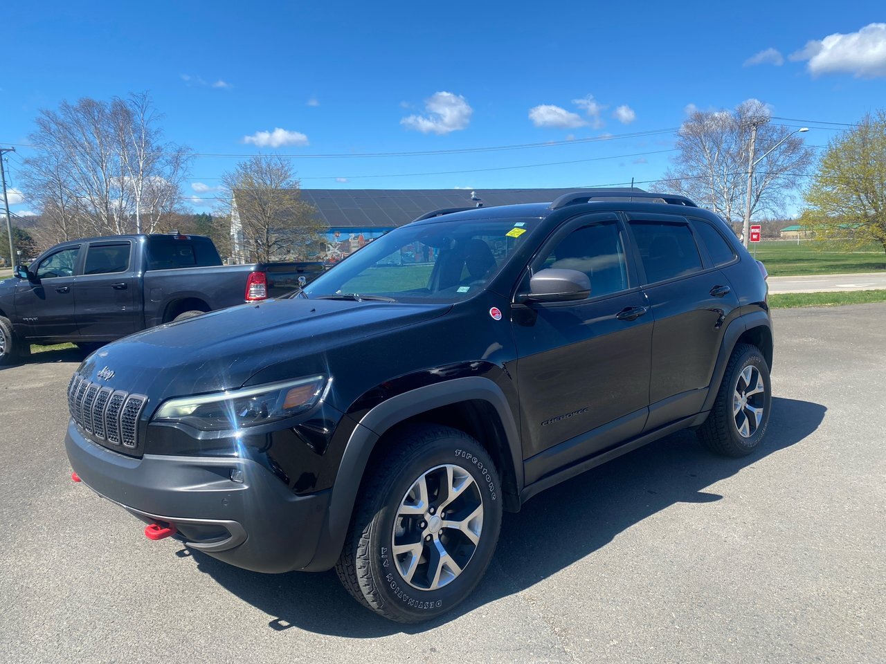2021 Jeep Cherokee TRAILHAWK NEW ARRIVAL..MORE PICS TO COME..LOW KMS.