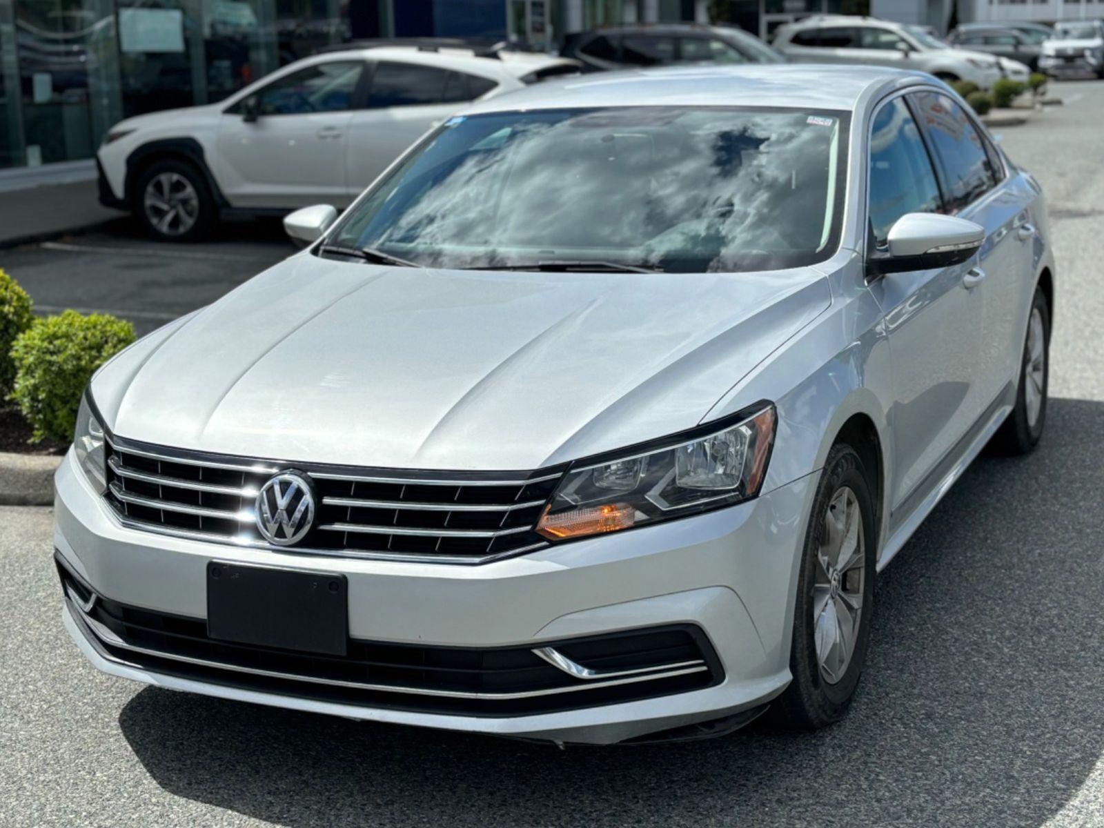2016 Volkswagen Passat BACK UP CAMERA | HEATED SEATS | LOW KMS | DUAL CLI