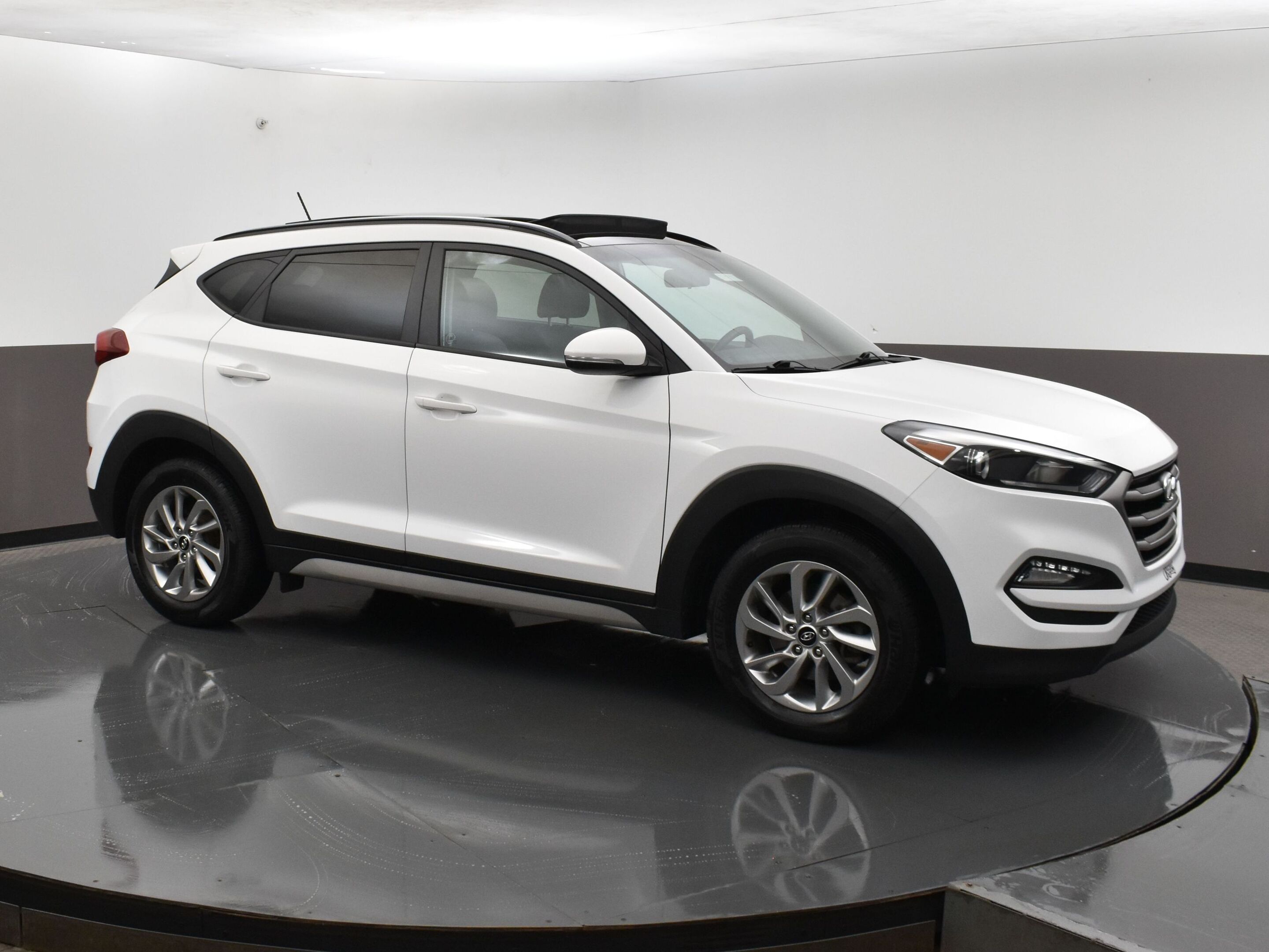 2017 Hyundai Tucson One Owner GLS SE FWD !!! Leather, Panoramic Roof, 